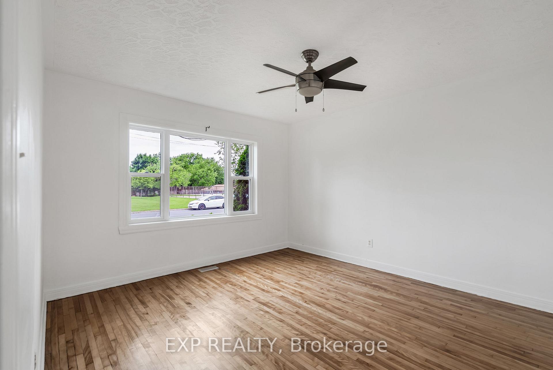 Photo 7 of 1301 Easton Avenue, Cornwall — HOMEH