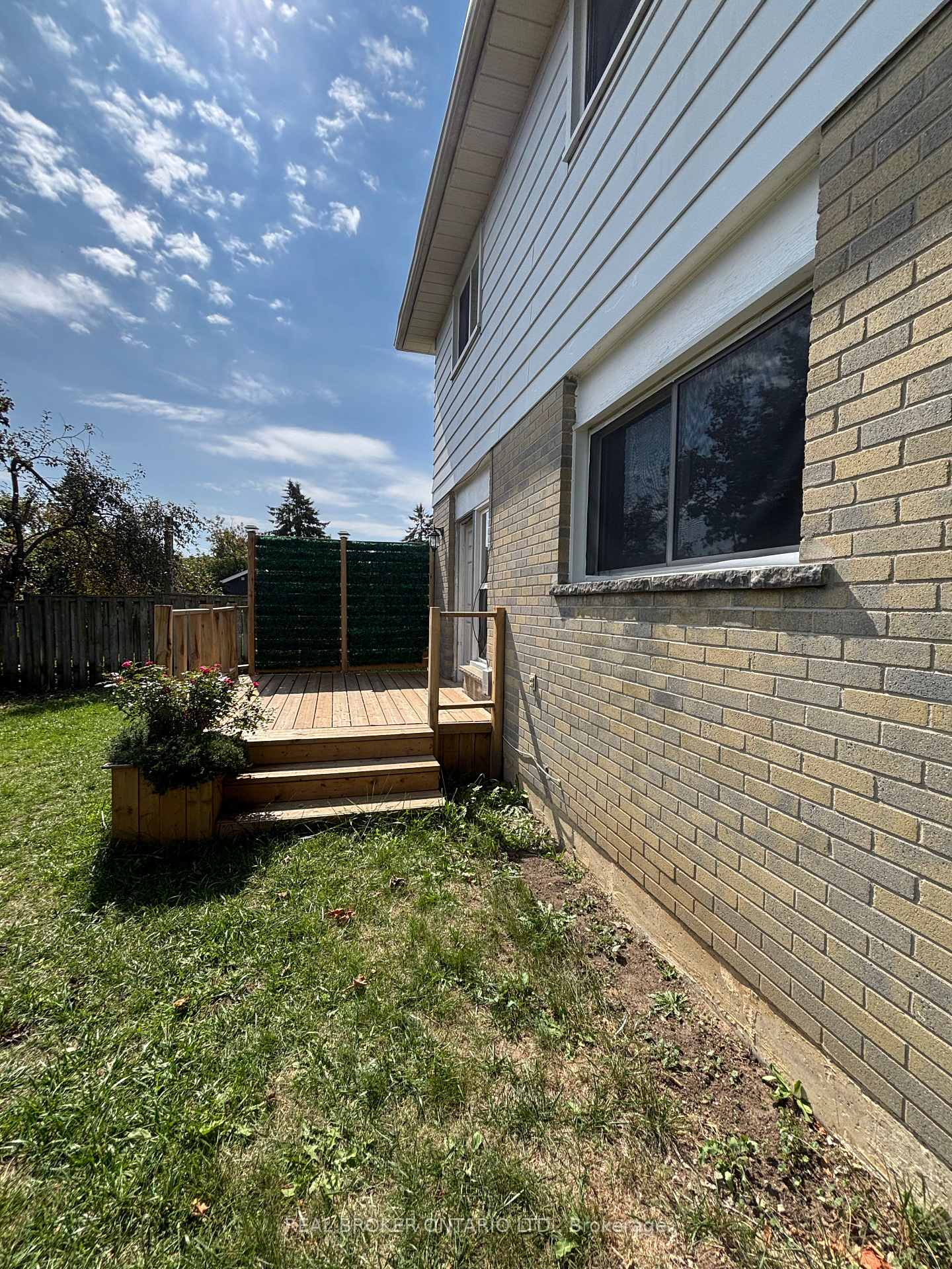 Photo 4 of Unit Lower, 56 Bernick Drive, Barrie, Grove East — HOMEH