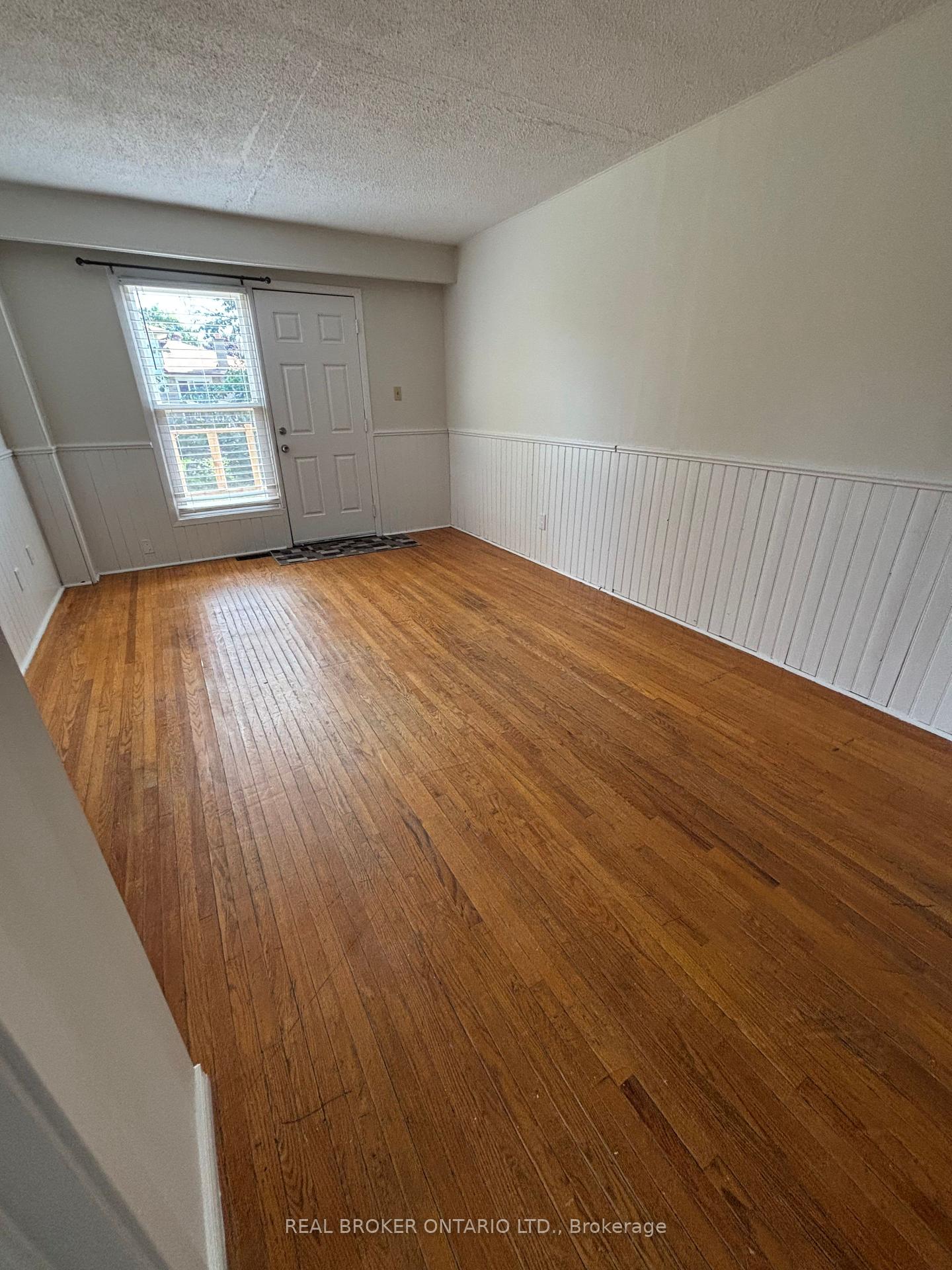 Photo 3 of Unit Lower, 56 Bernick Drive, Barrie, Grove East — HOMEH
