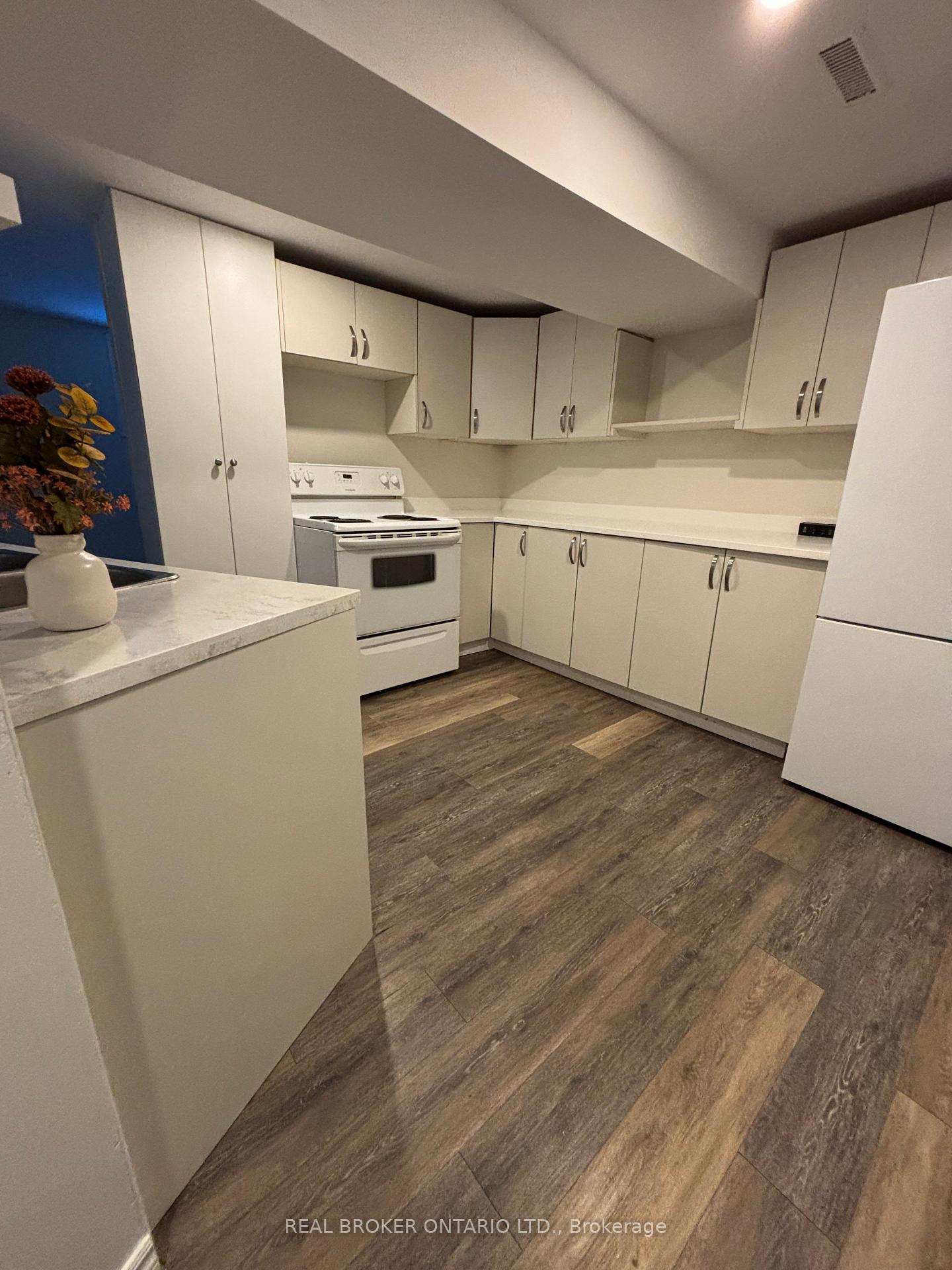 Photo 10 of Unit Lower, 56 Bernick Drive, Barrie, Grove East — HOMEH