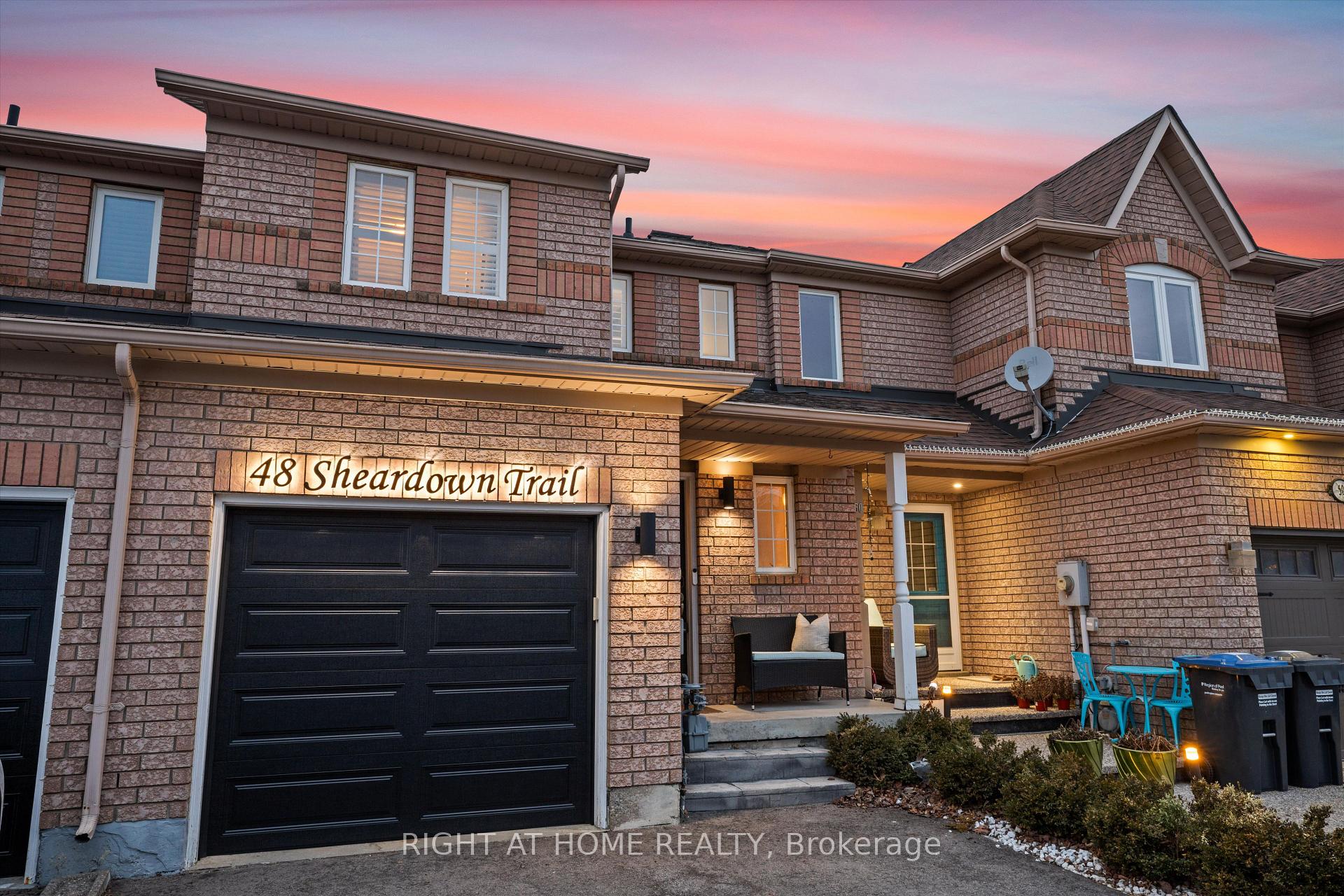 Photo 2 of 48 Sheardown Trail, Caledon, Bolton East — HOMEH