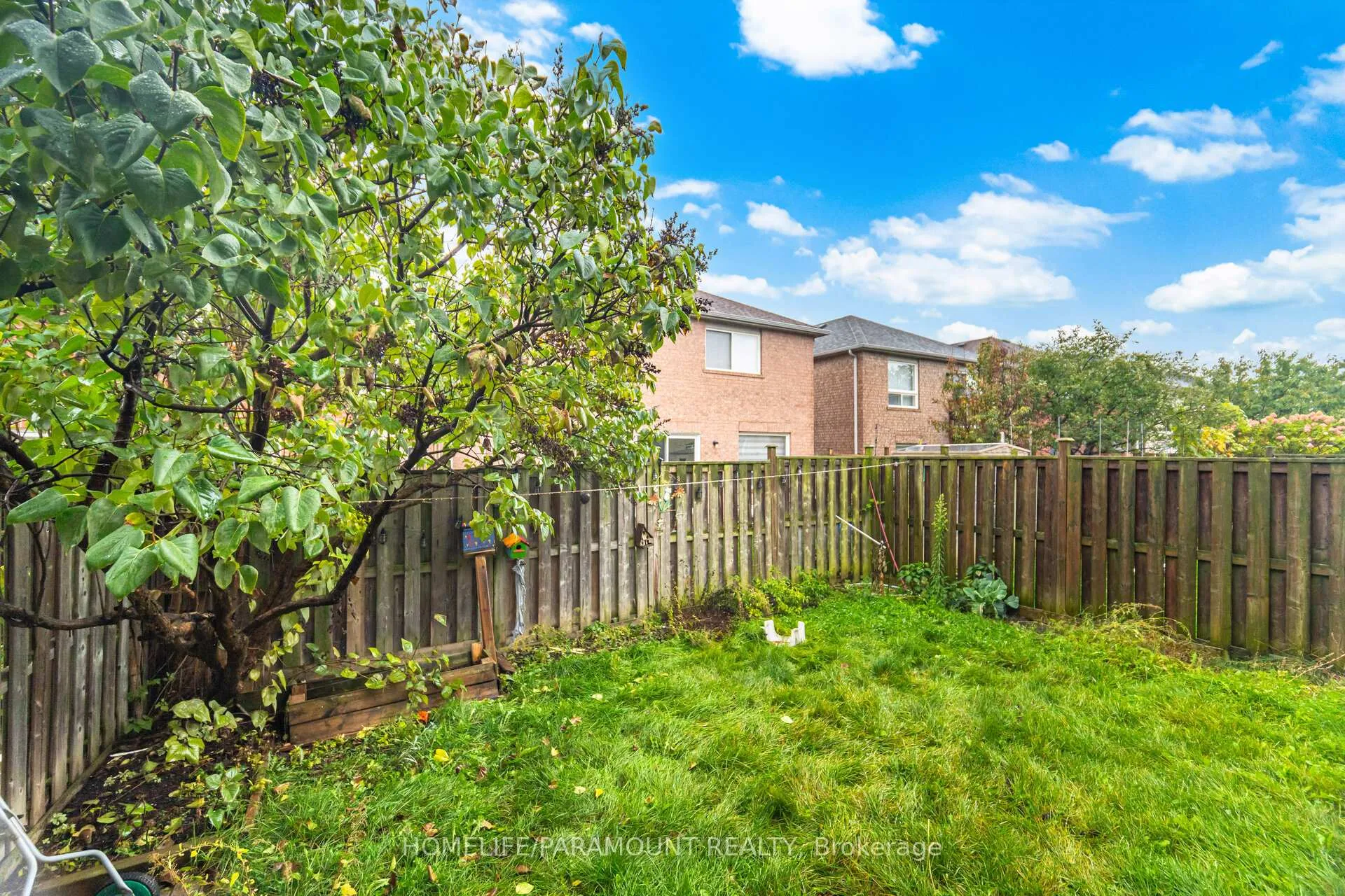 Photo 39 of 15 Vermont Road, Brampton, Fletcher's Meadow — HOMEH