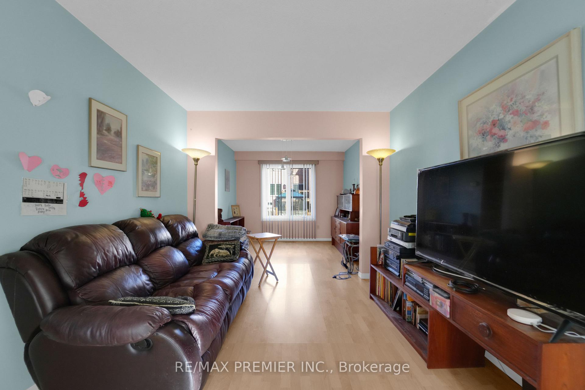 Photo 17 of 6 Hearne Crescent, Ajax, Central — HOMEH