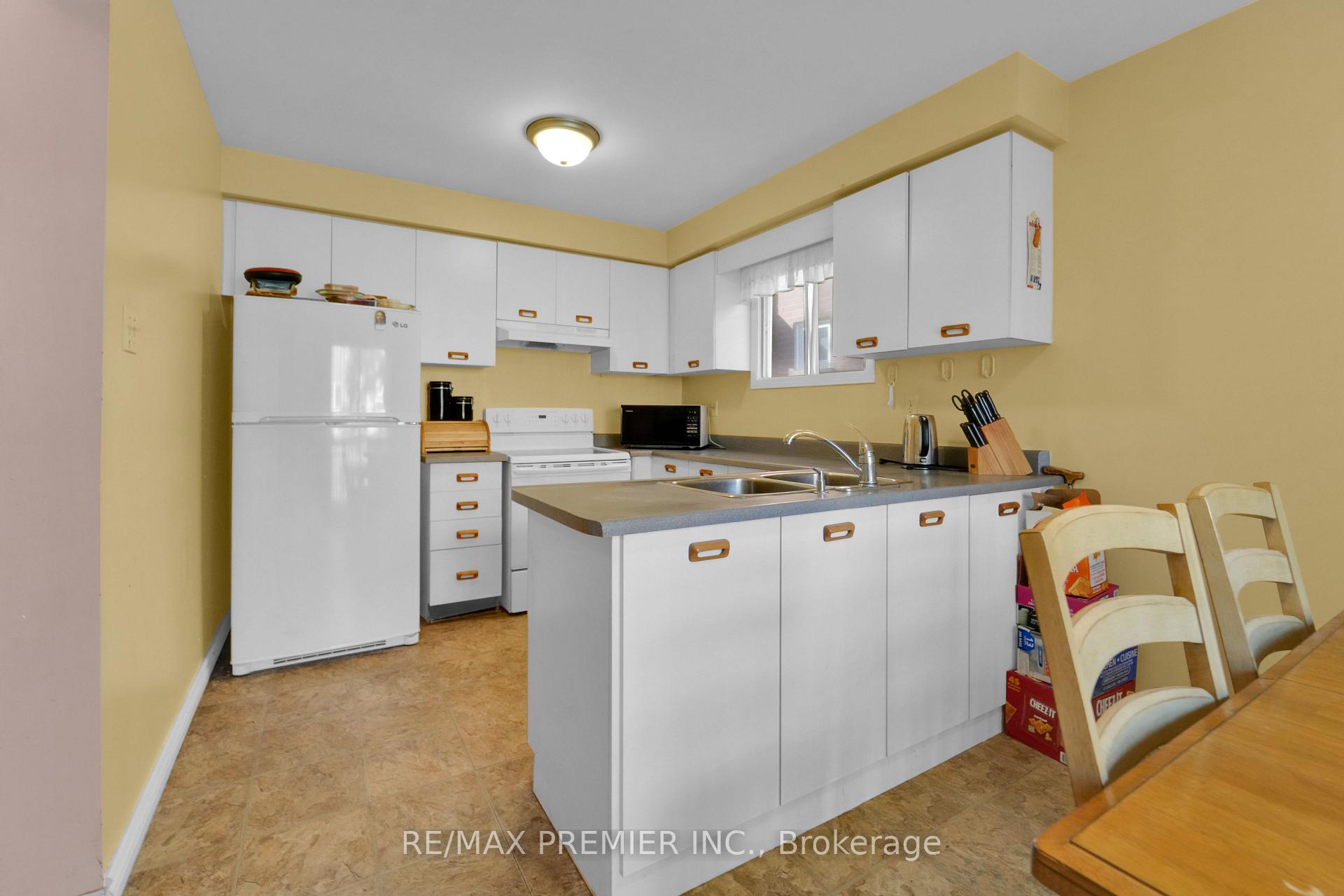 Photo 27 of 6 Hearne Crescent, Ajax, Central — HOMEH
