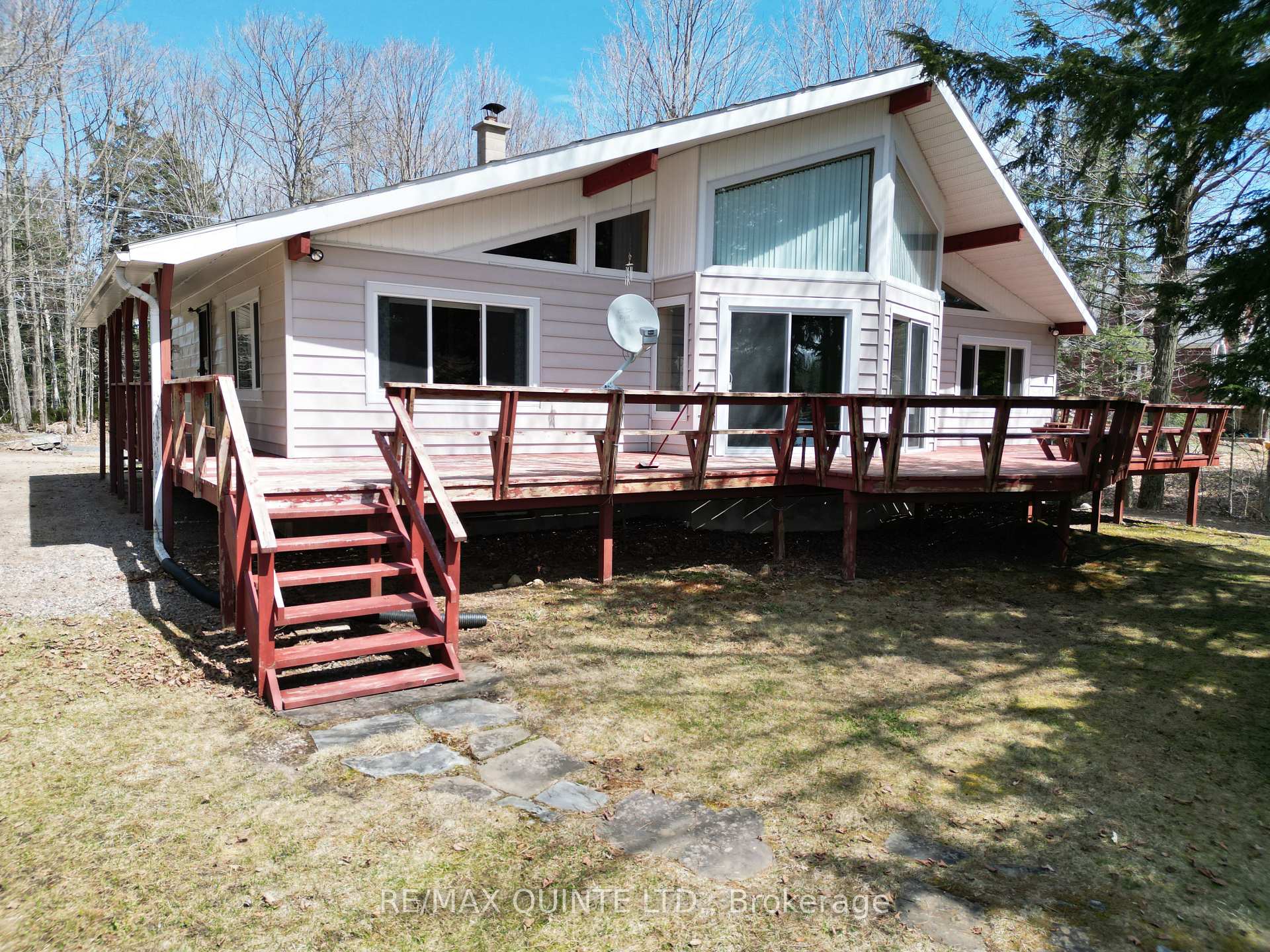 Photo 2 of 2309 Grindstone Lake Road, Frontenac, Frontenac North — HOMEH