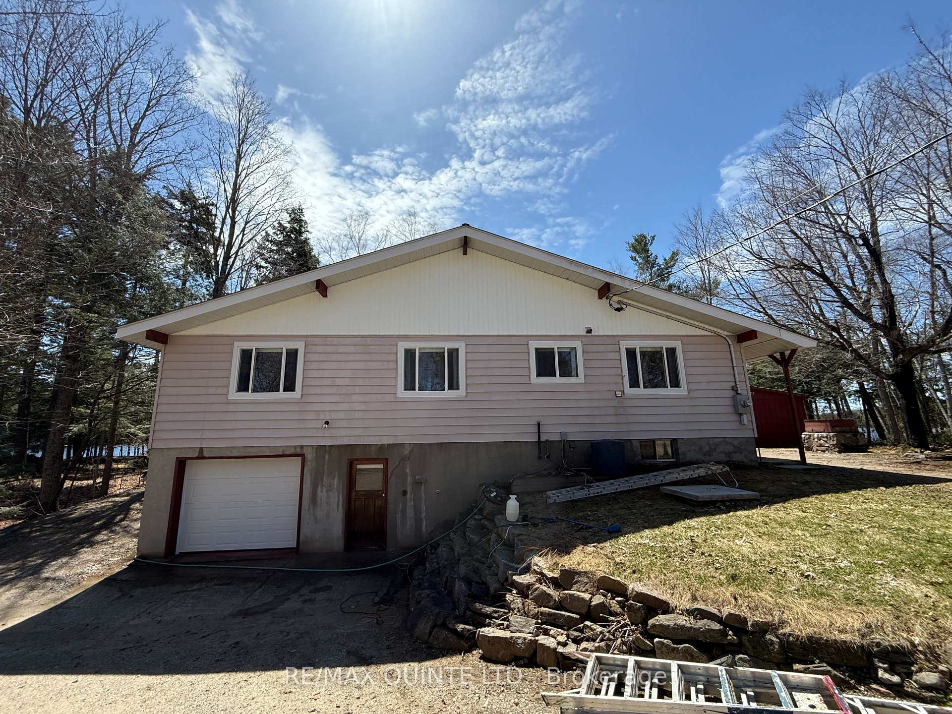 Photo 6 of 2309 Grindstone Lake Road, Frontenac, Frontenac North — HOMEH