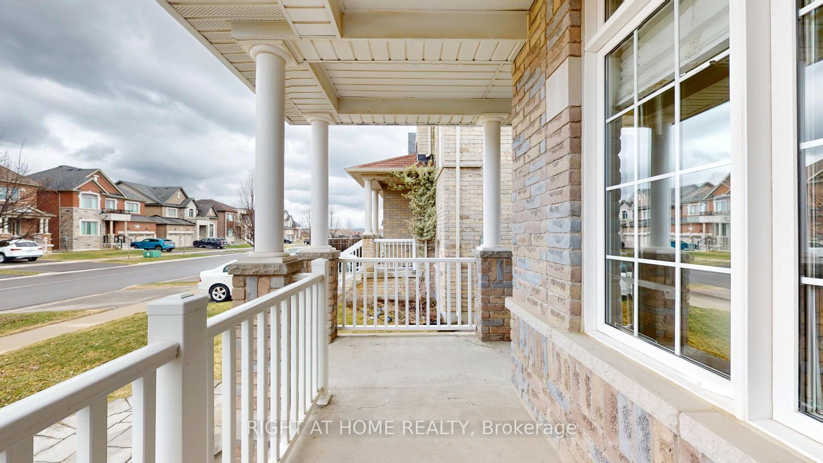 Photo 12 of 99 Grady Drive, Clarington, Newcastle — HOMEH