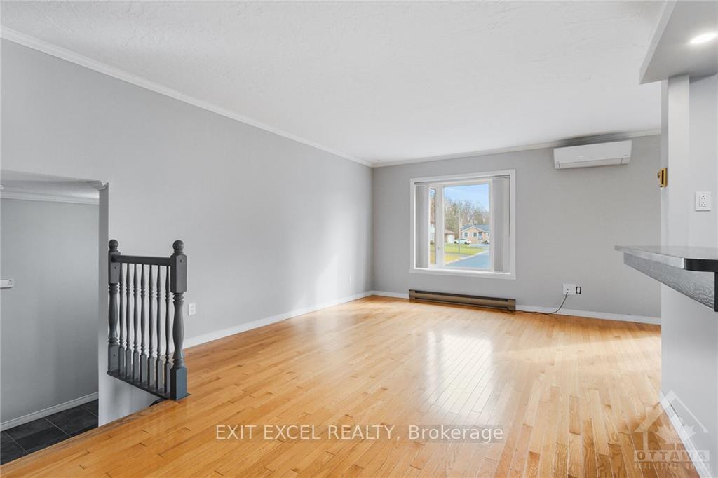 Photo 4 of 225 Twelfth Street E, Cornwall — HOMEH