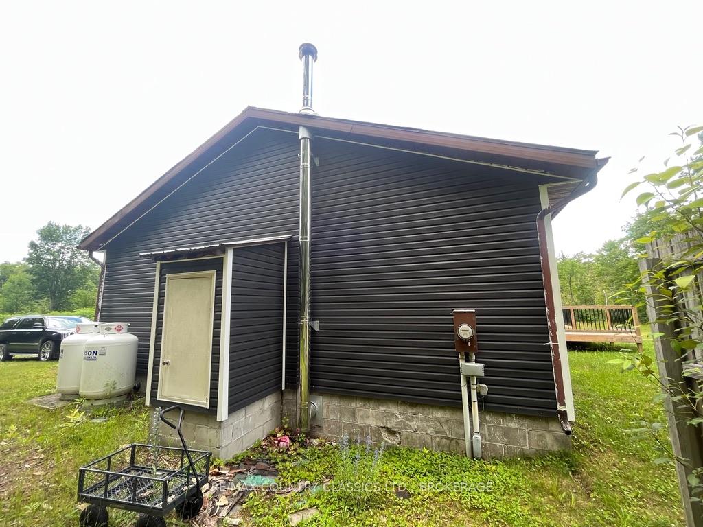 Photo 4 of 14756 Highway 41, Frontenac, Frontenac North — HOMEH
