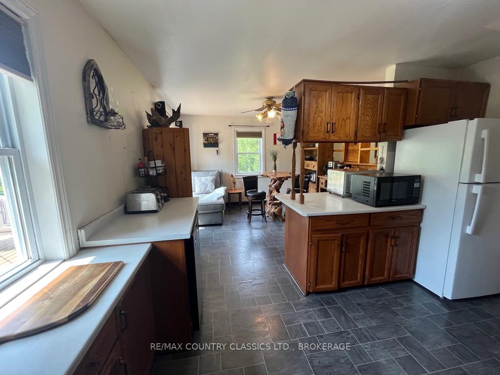 Photo 9 of 14756 Highway 41, Frontenac, Frontenac North — HOMEH