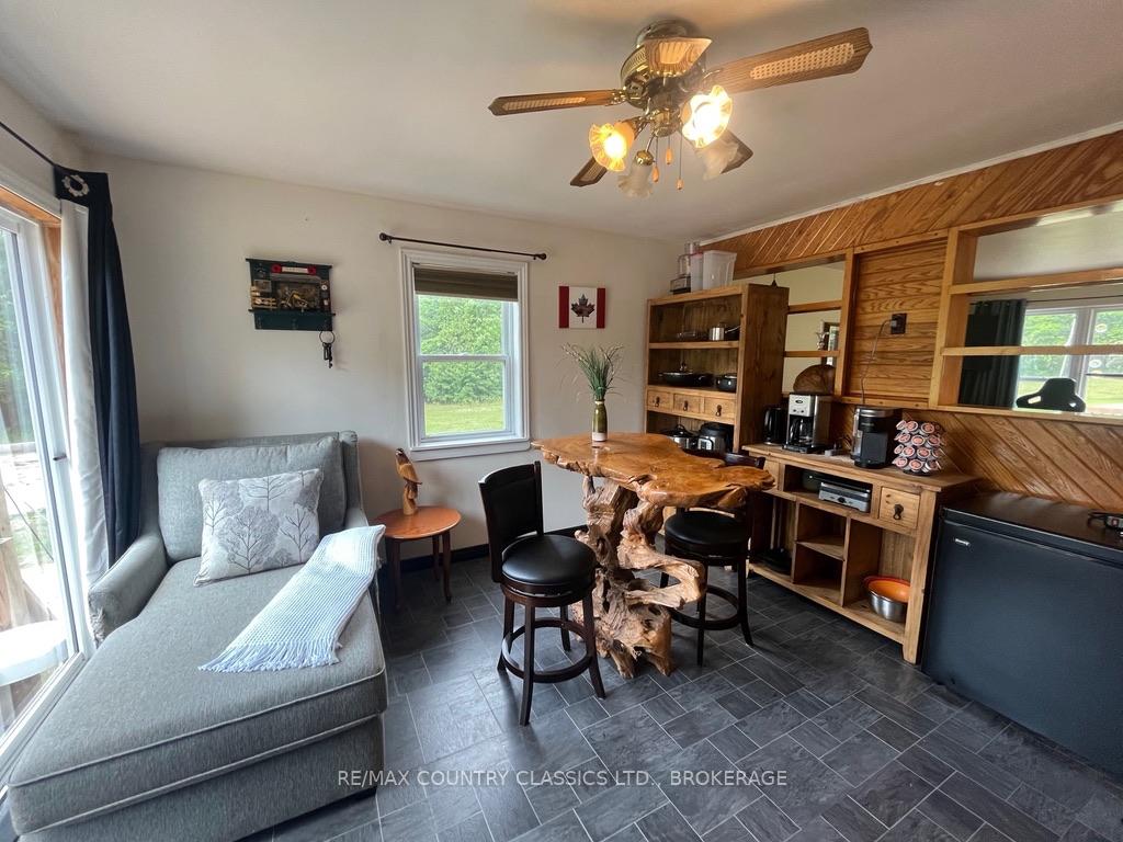 Photo 10 of 14756 Highway 41, Frontenac, Frontenac North — HOMEH