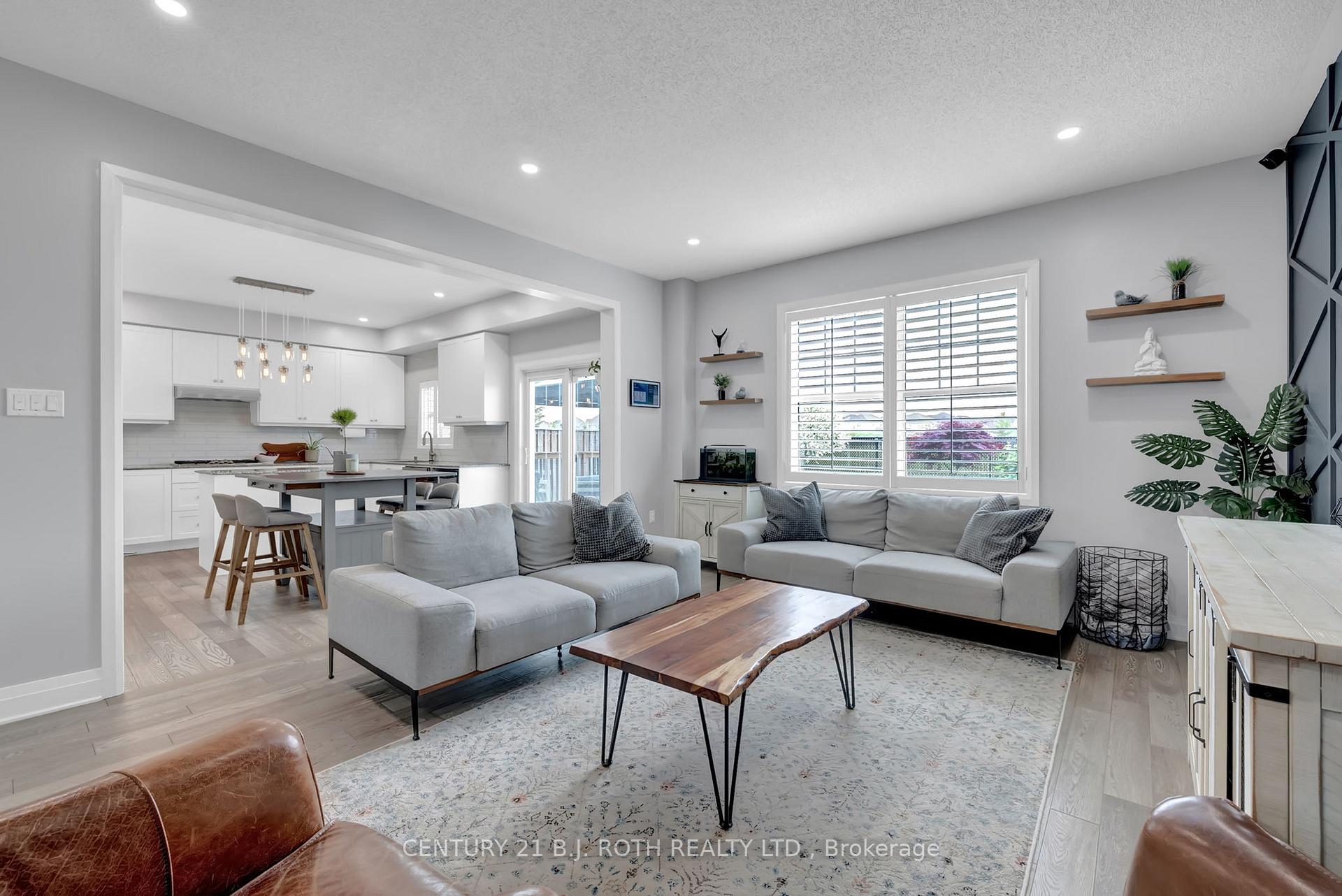 Photo 7 of 35 Ray Richards Street, Clarington, Bowmanville — HOMEH