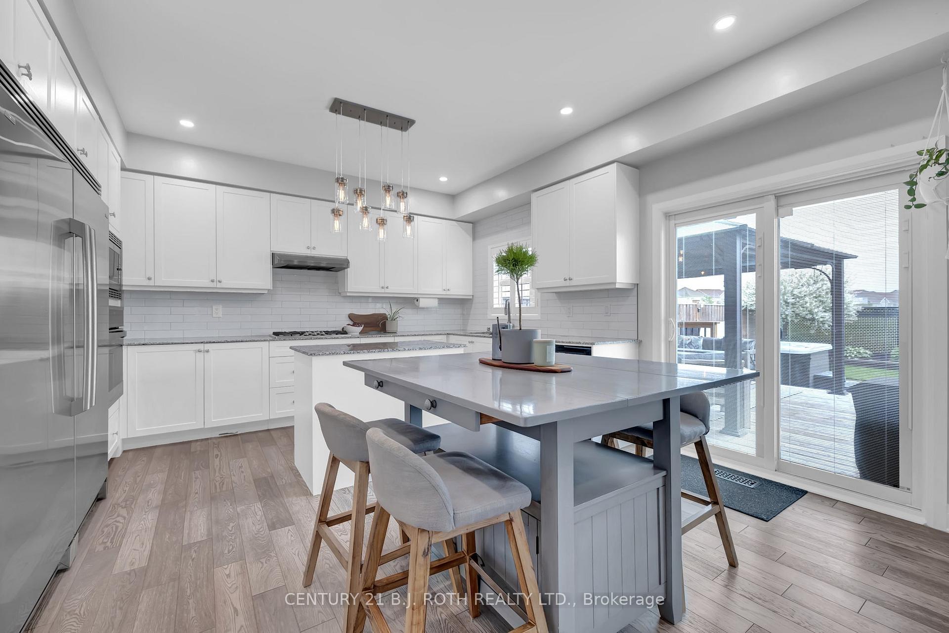 Photo 10 of 35 Ray Richards Street, Clarington, Bowmanville — HOMEH
