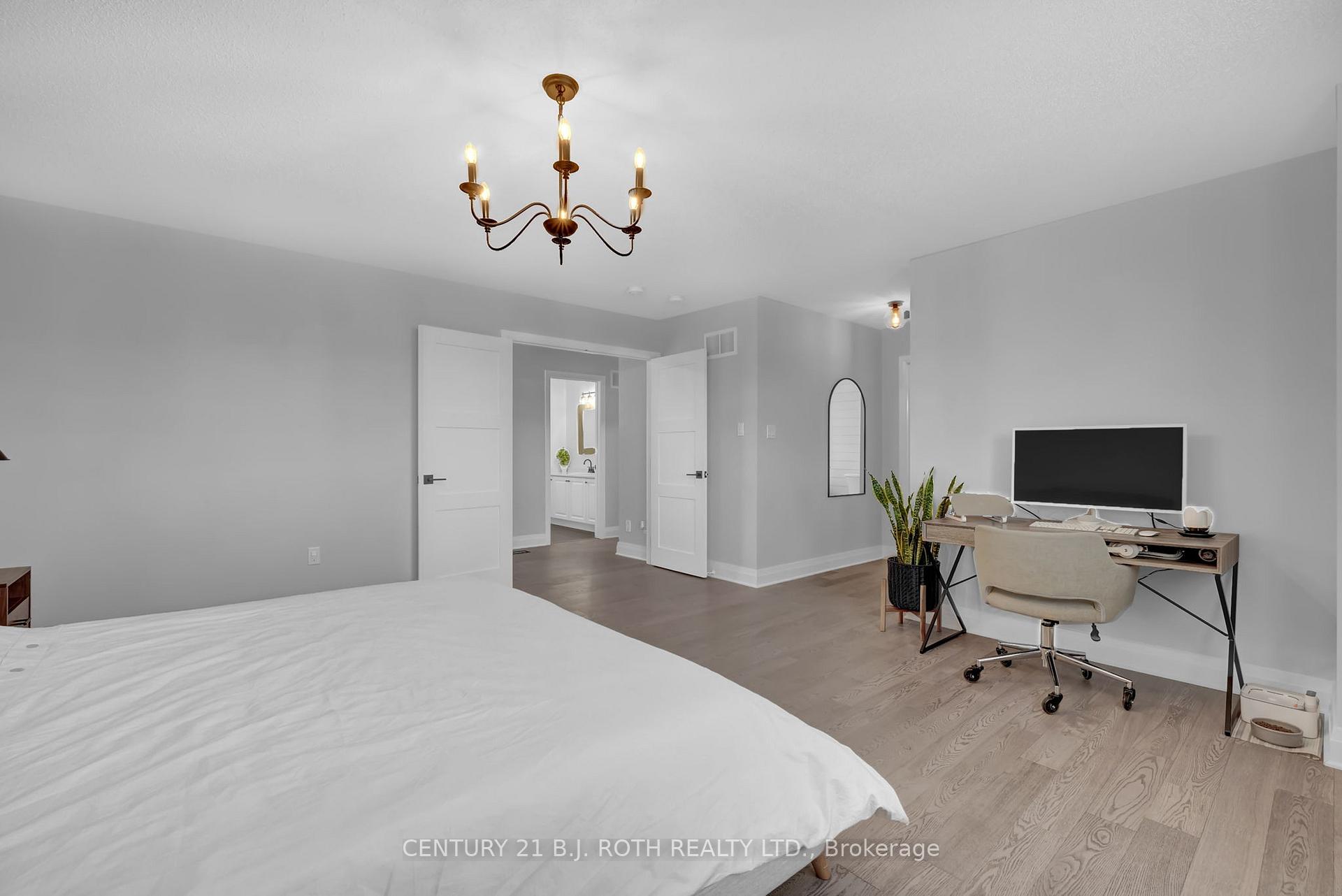 Photo 20 of 35 Ray Richards Street, Clarington, Bowmanville — HOMEH