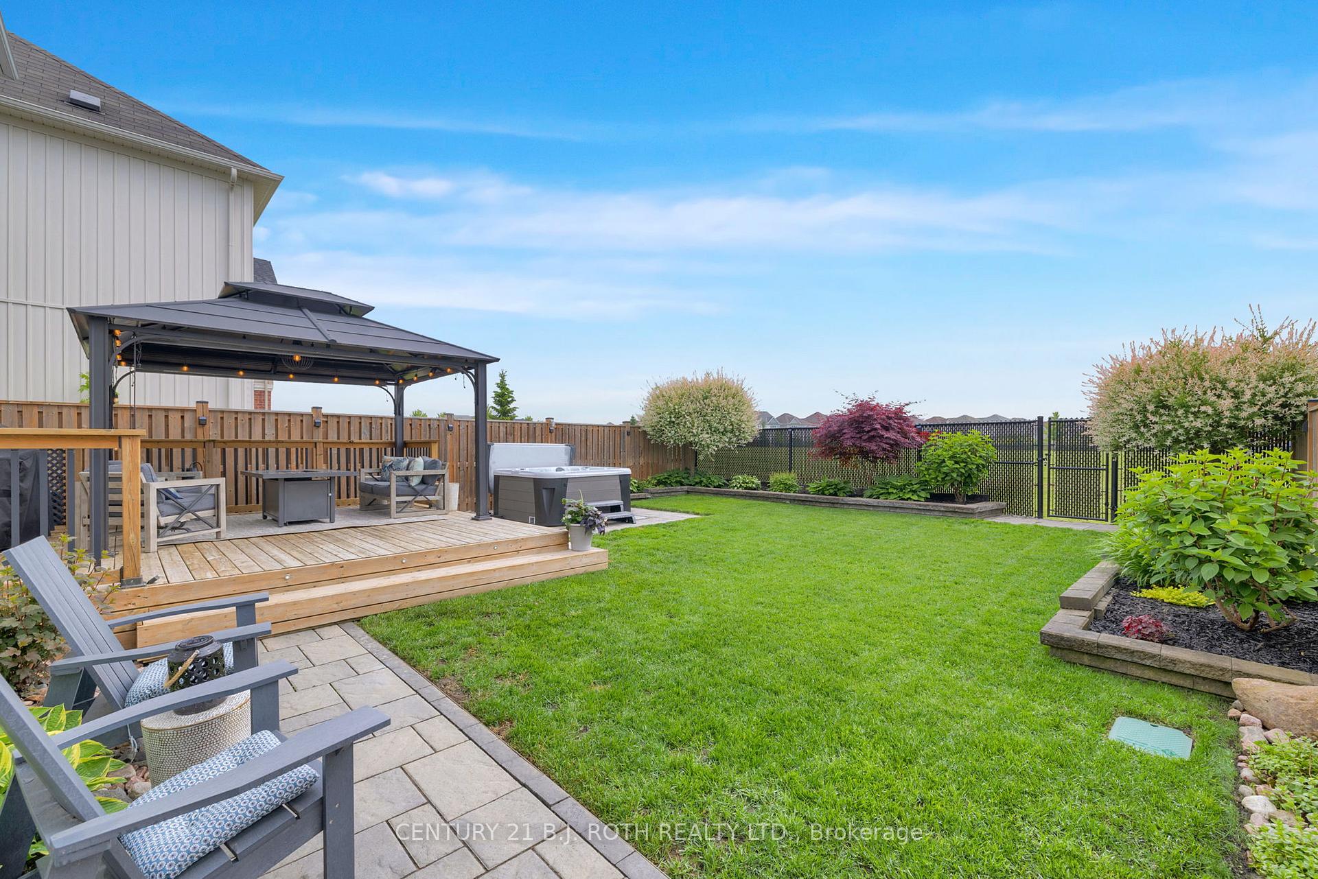 Photo 42 of 35 Ray Richards Street, Clarington, Bowmanville — HOMEH