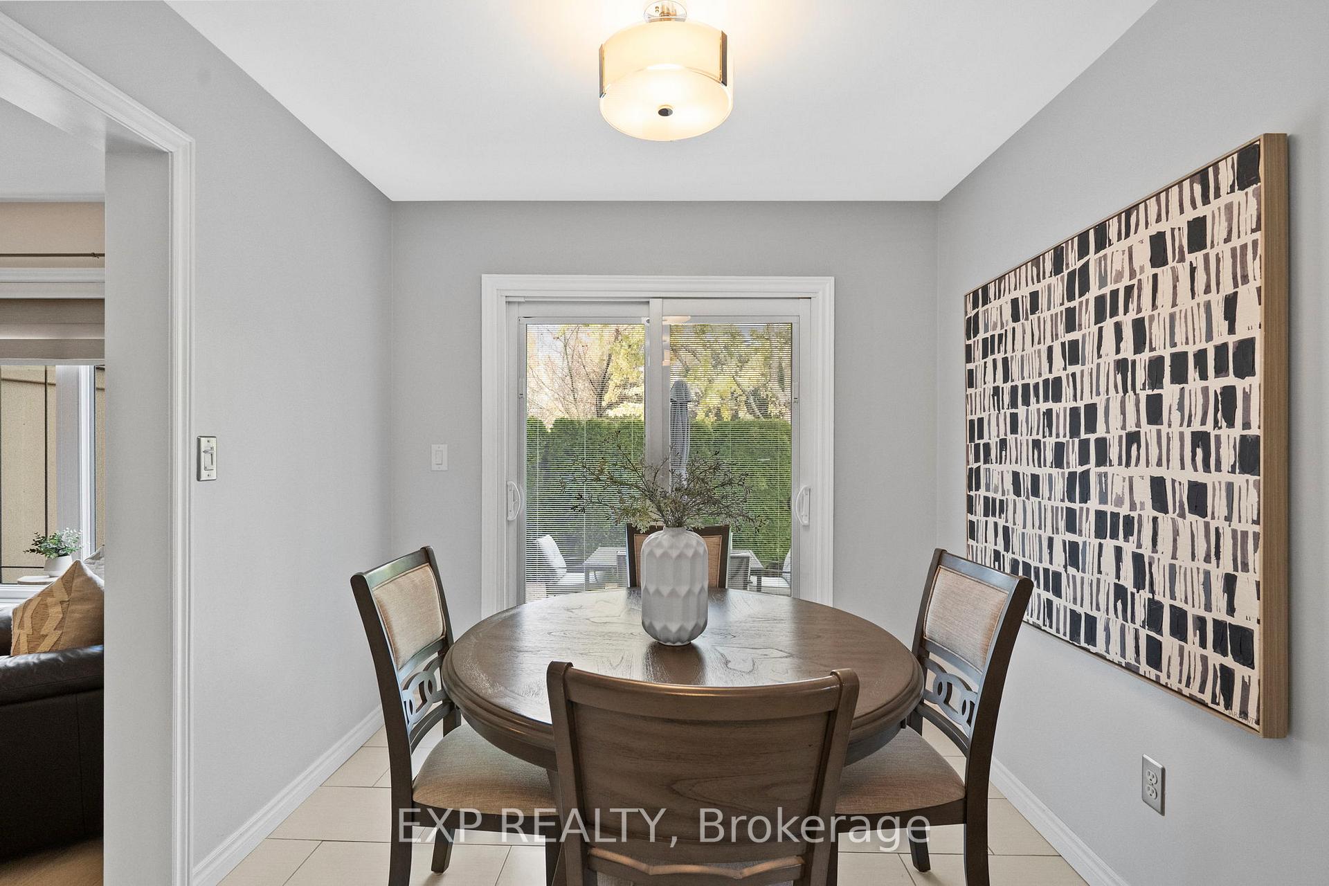 Photo 13 of 70 Pressed Brick Drive, Brampton, Brampton North — HOMEH