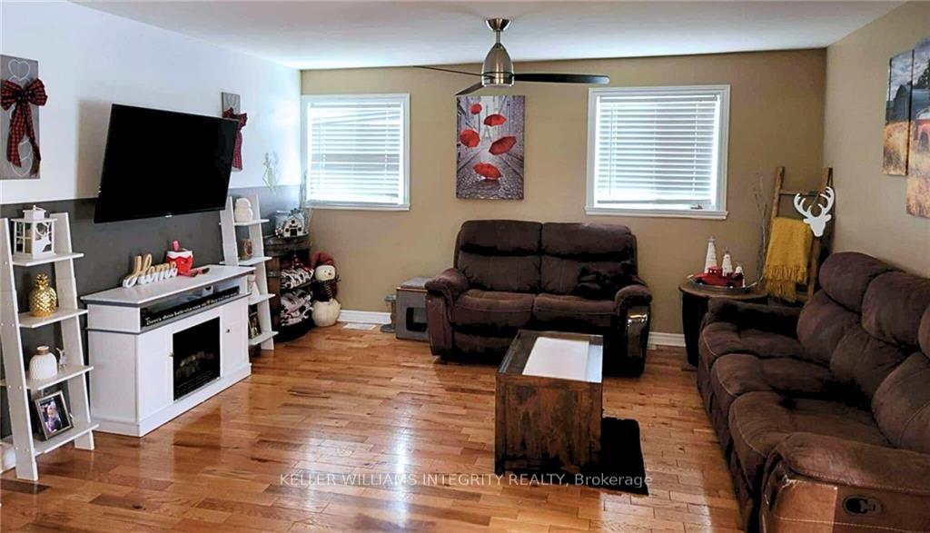 Photo 6 of 301 Twelfth Street W, Cornwall — HOMEH