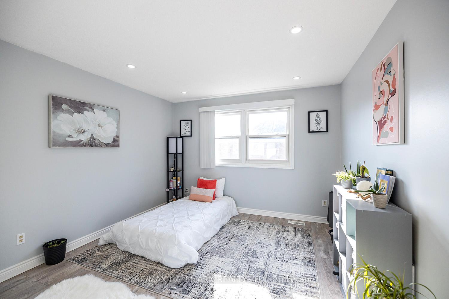 Photo 26 of 12 Halstead Road, Clarington, Courtice — HOMEH