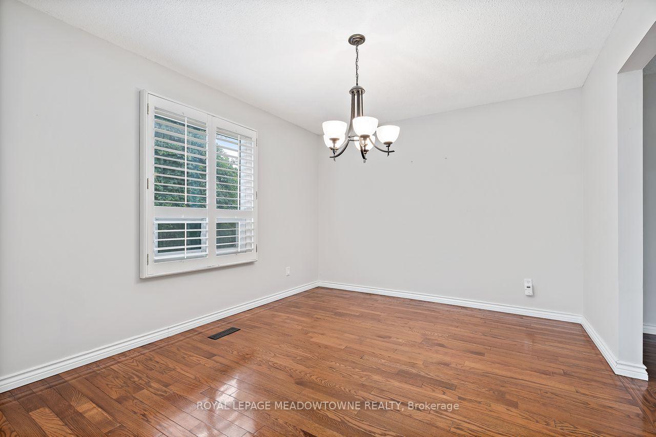 Photo 13 of 13 Blueridge Square, Brampton, Heart Lake West — HOMEH