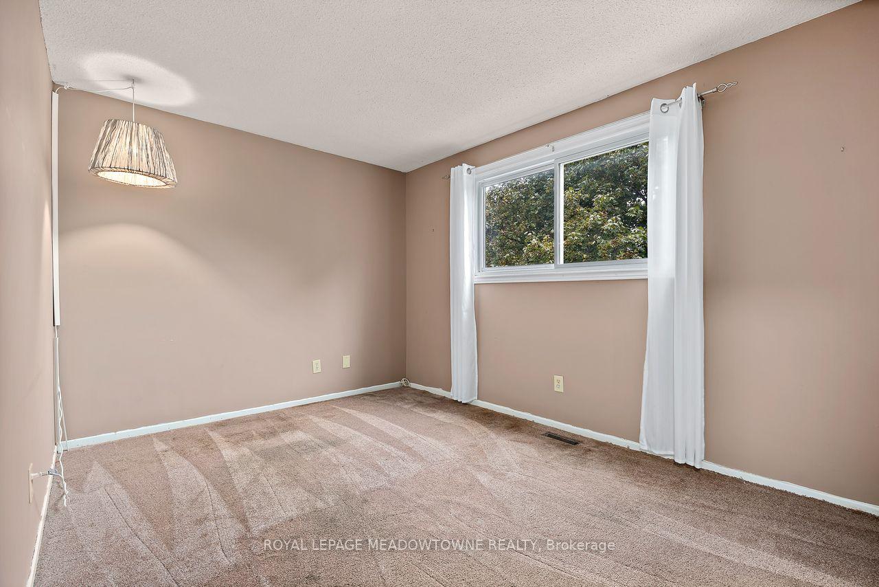Photo 22 of 13 Blueridge Square, Brampton, Heart Lake West — HOMEH