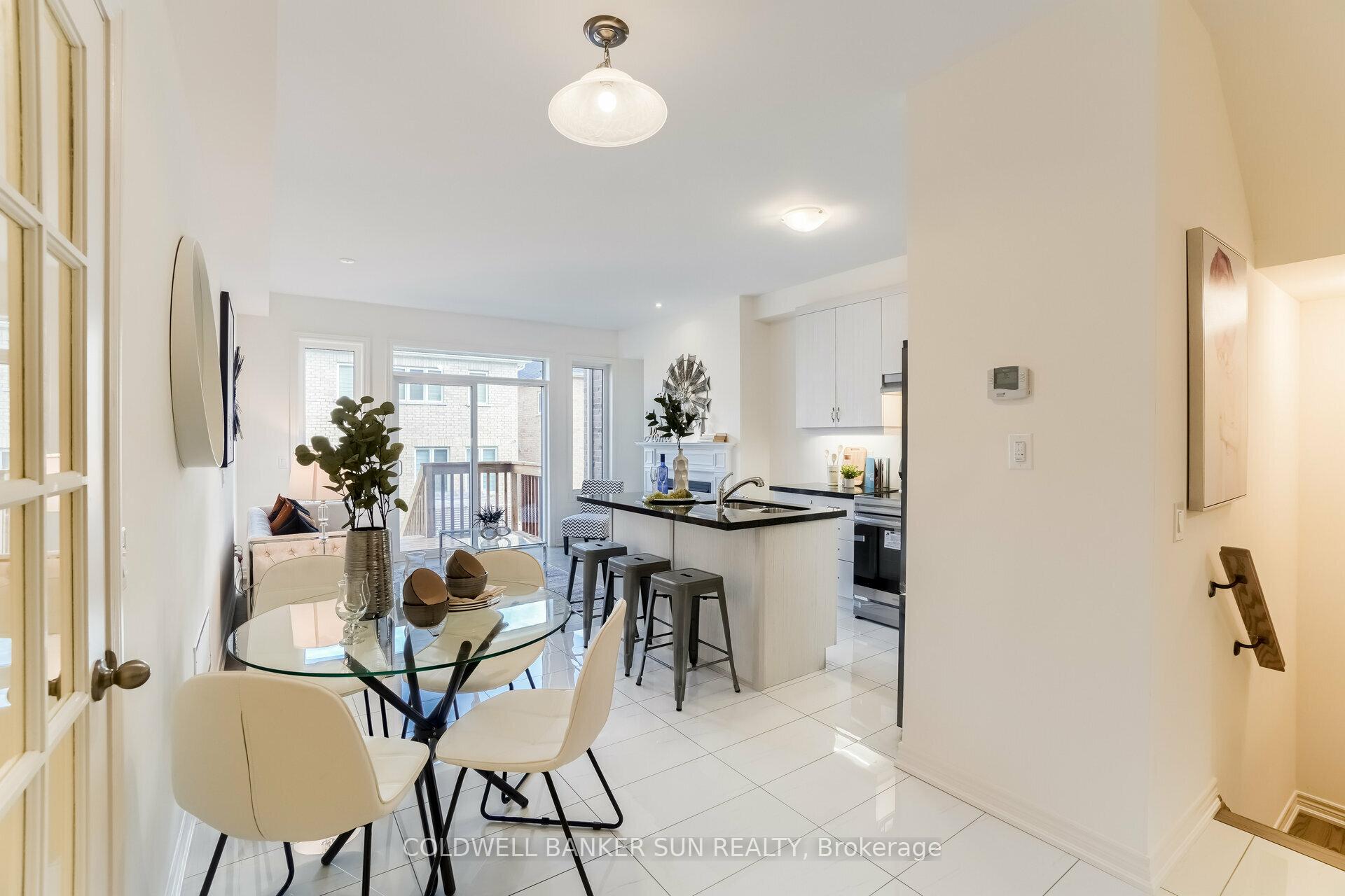 Photo 9 of 28 Benhurst Crescent, Brampton, Northwest Brampton — HOMEH