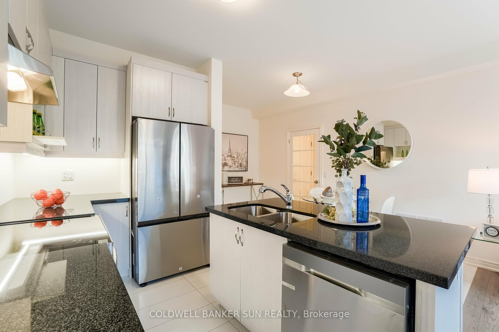 Photo 12 of 28 Benhurst Crescent, Brampton, Northwest Brampton — HOMEH