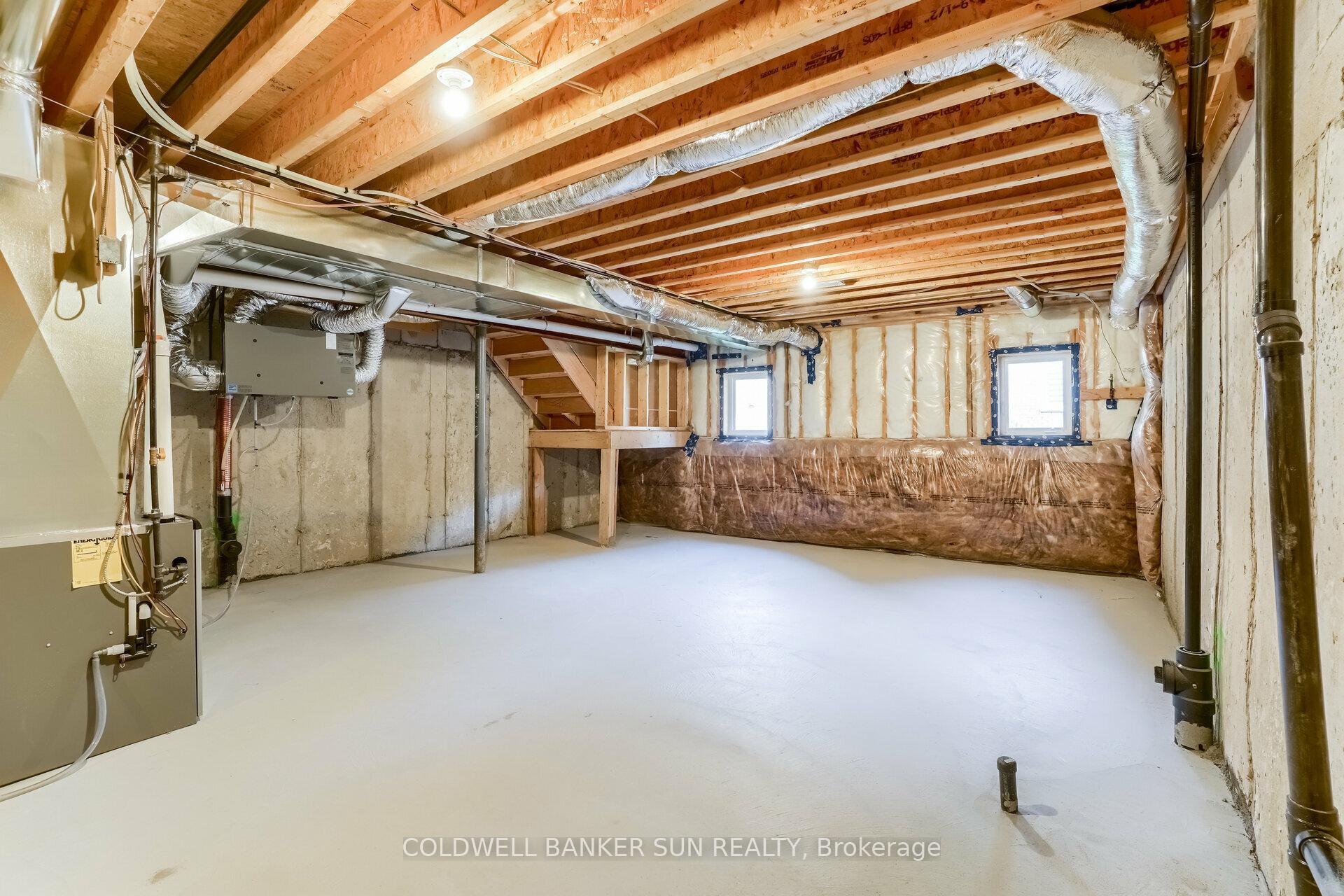 Photo 34 of 28 Benhurst Crescent, Brampton, Northwest Brampton — HOMEH