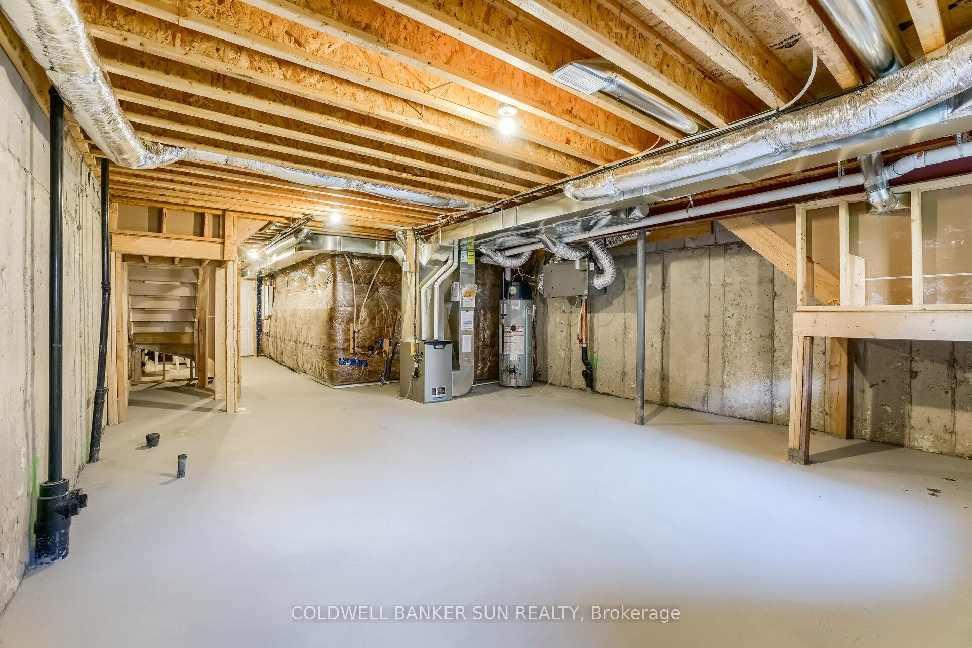 Photo 35 of 28 Benhurst Crescent, Brampton, Northwest Brampton — HOMEH