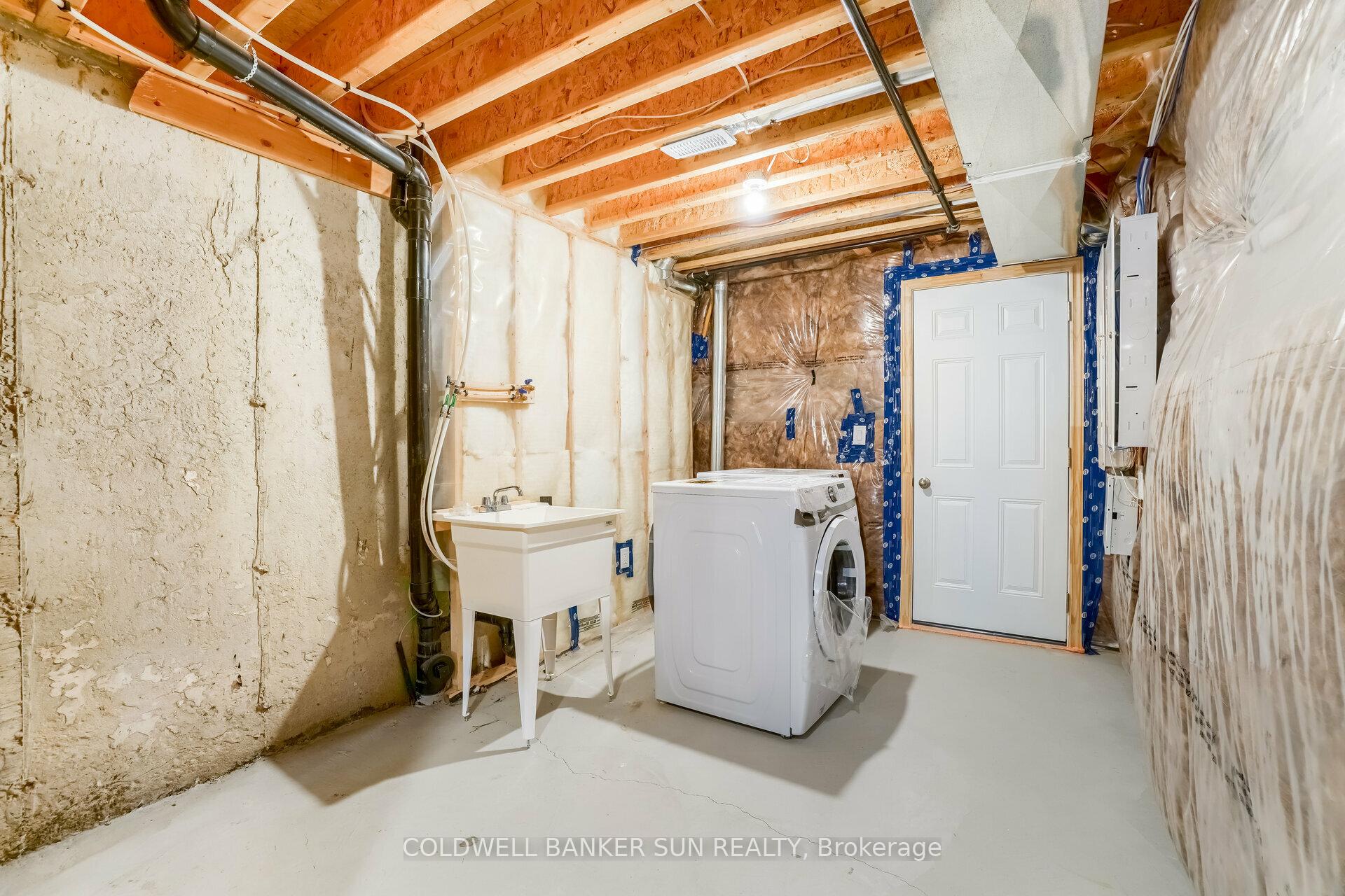 Photo 36 of 28 Benhurst Crescent, Brampton, Northwest Brampton — HOMEH