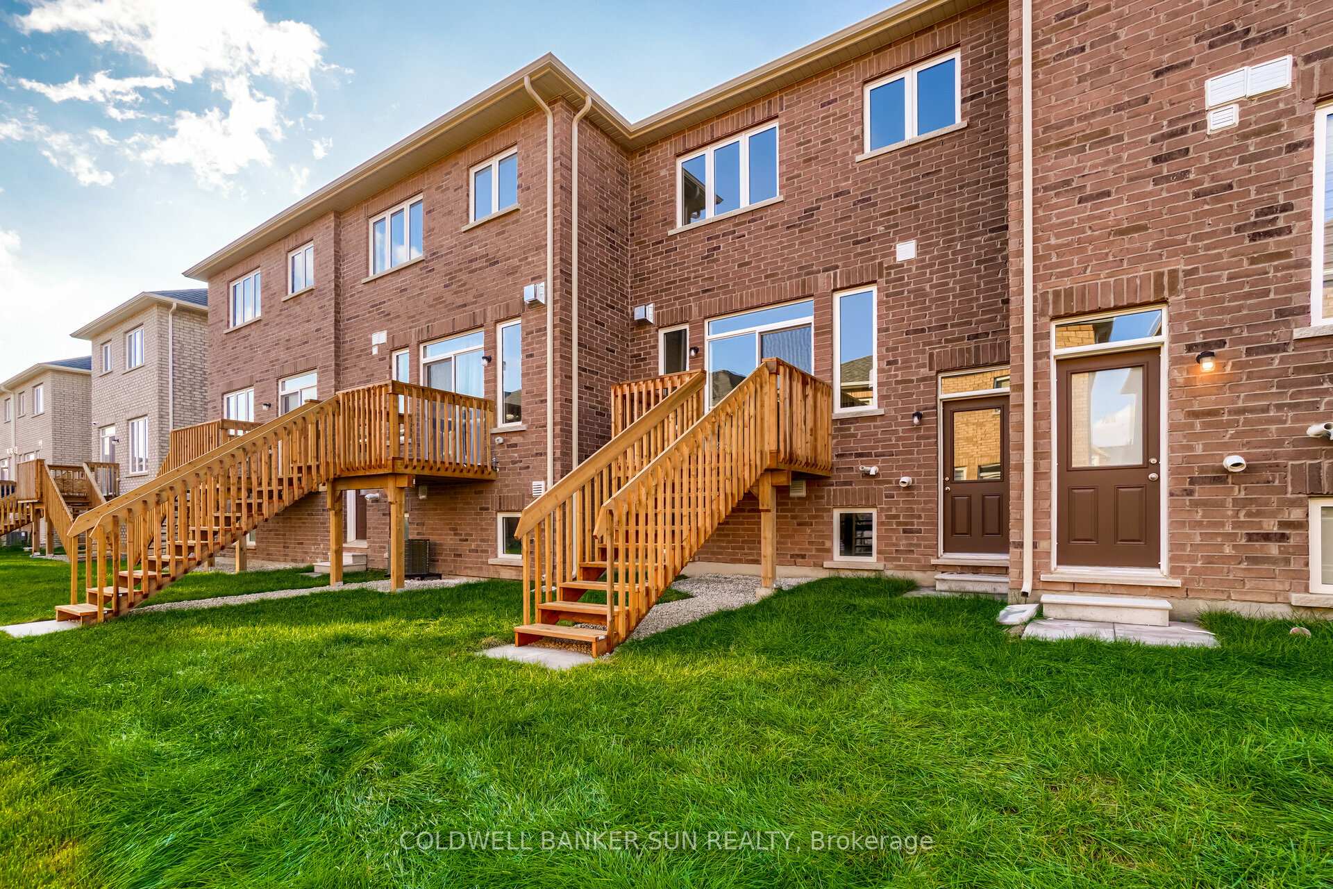 Photo 37 of 28 Benhurst Crescent, Brampton, Northwest Brampton — HOMEH