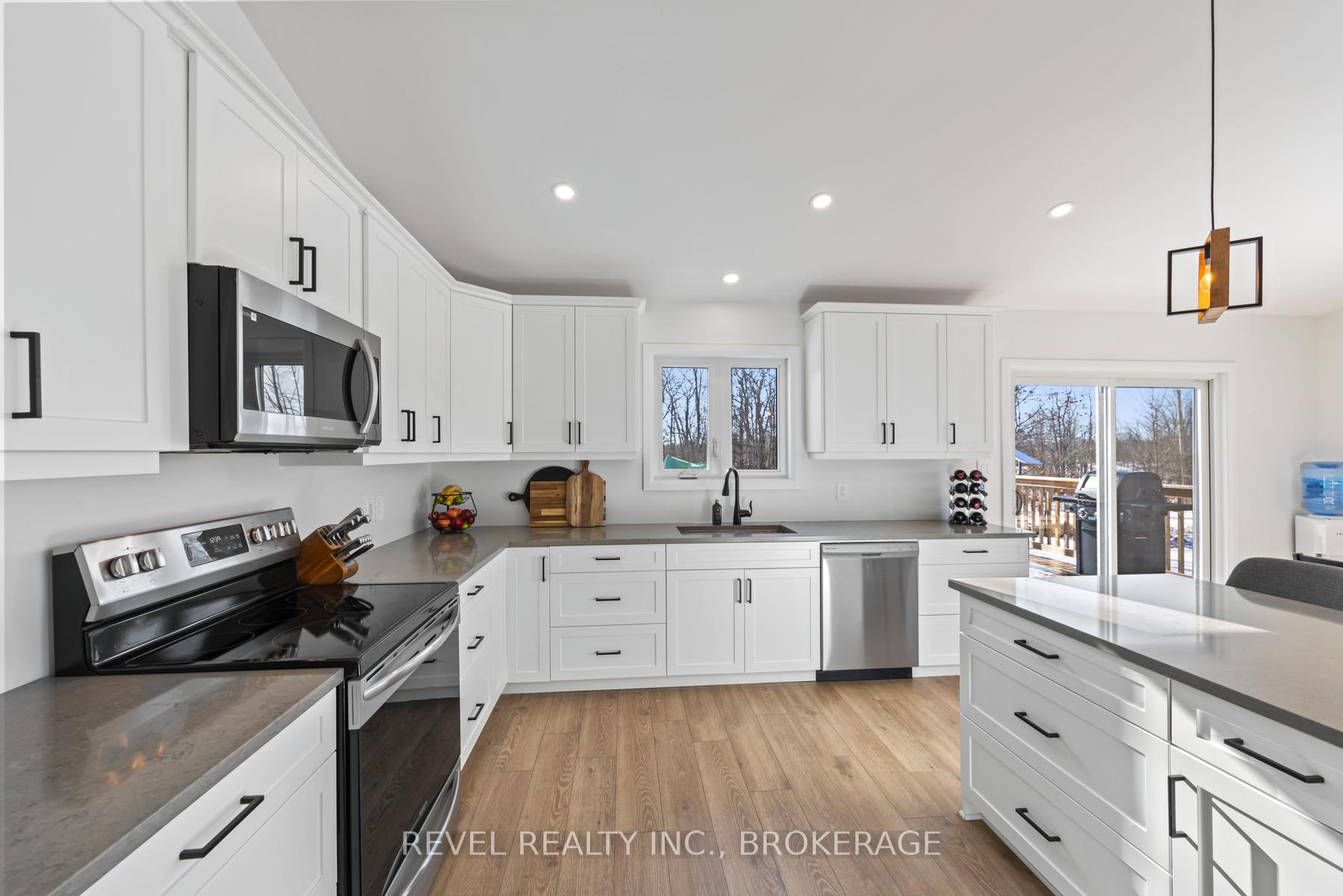 Photo 10 of 1524 Clow Road, Frontenac, Frontenac Centre — HOMEH