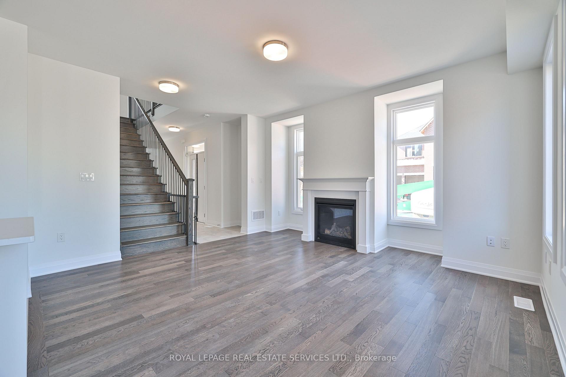 Photo 5 of 19 Spiritwood Way, Brampton, Northwest Brampton — HOMEH