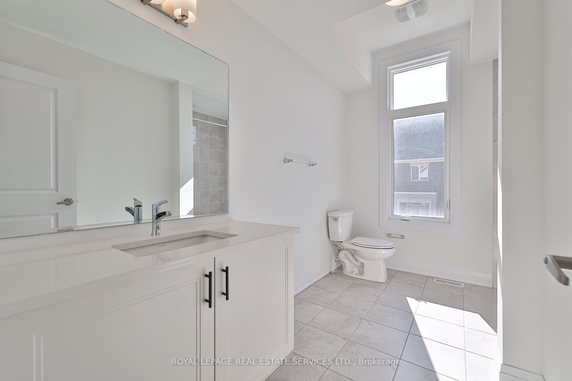 Photo 15 of 19 Spiritwood Way, Brampton, Northwest Brampton — HOMEH