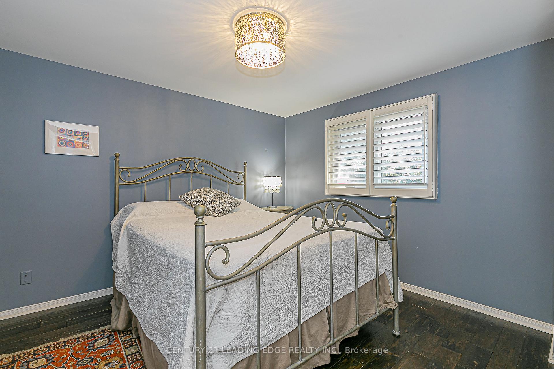 Photo 25 of 31 Twelve Oaks Drive, Aurora, Aurora Village — HOMEH
