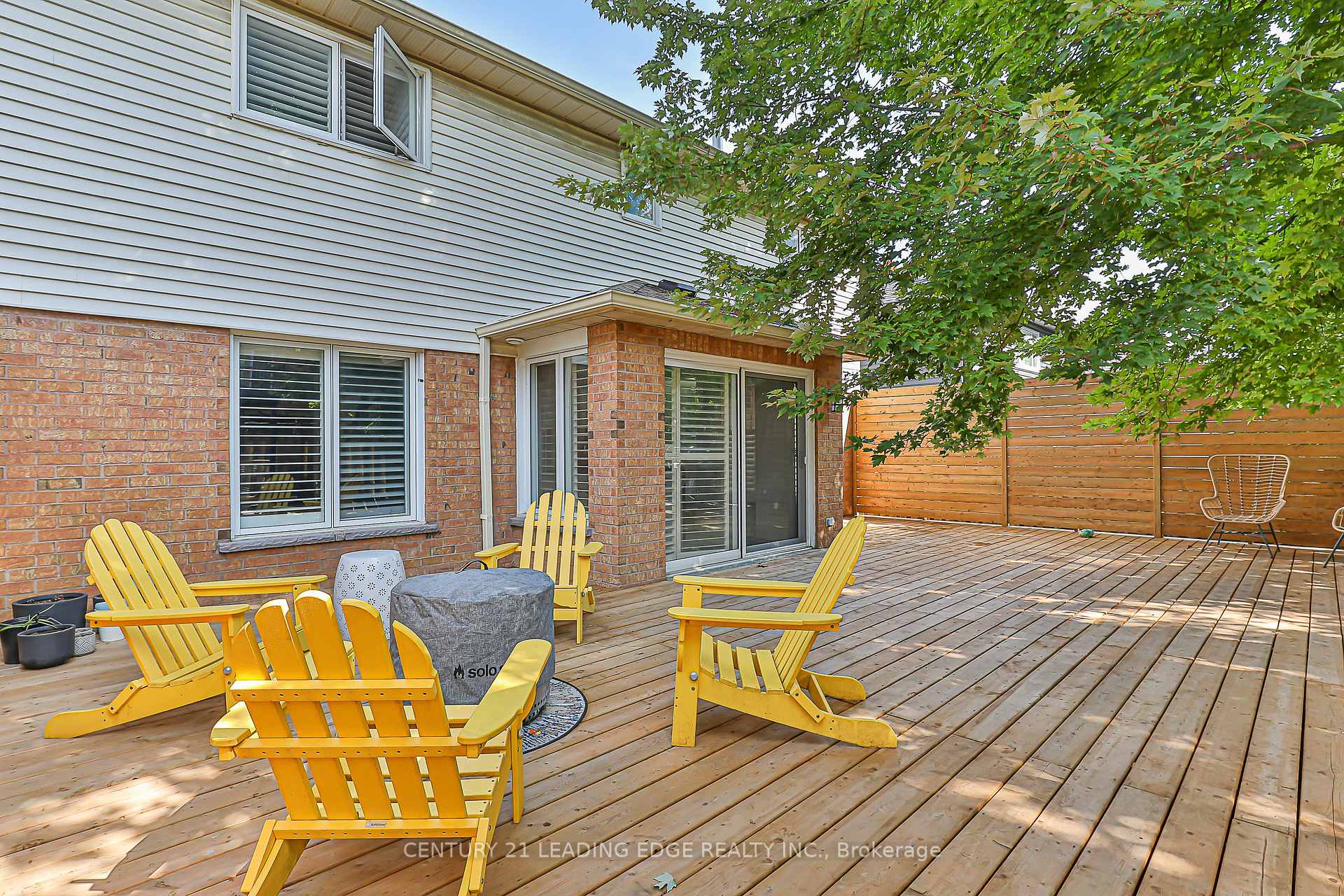 Photo 32 of 31 Twelve Oaks Drive, Aurora, Aurora Village — HOMEH