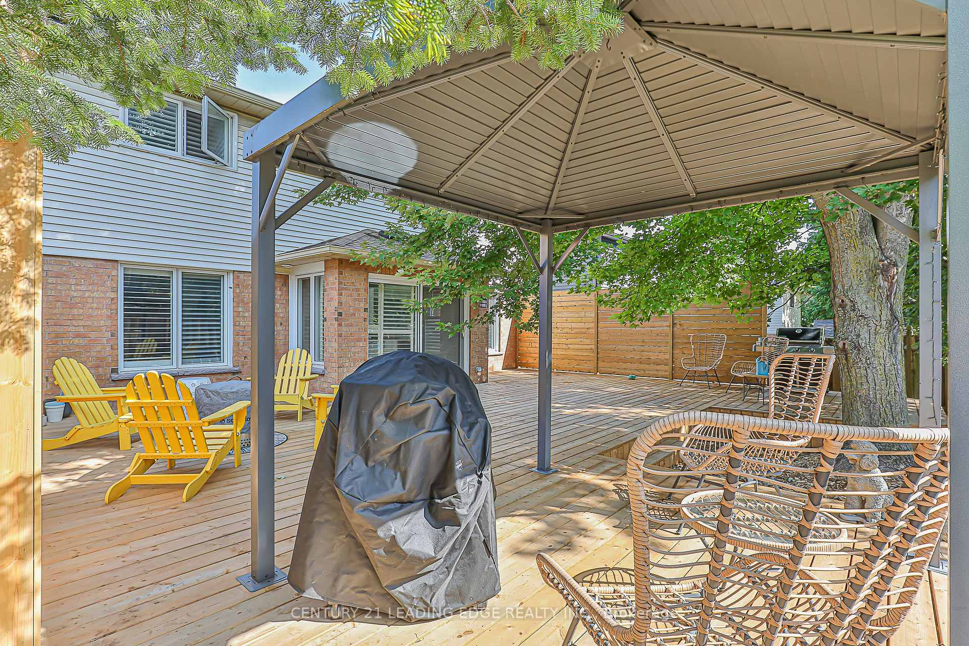 Photo 37 of 31 Twelve Oaks Drive, Aurora, Aurora Village — HOMEH