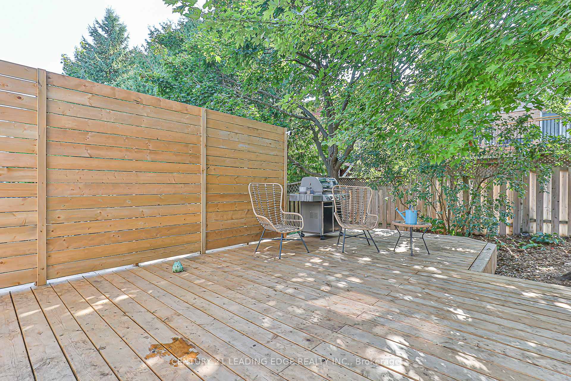 Photo 36 of 31 Twelve Oaks Drive, Aurora, Aurora Village — HOMEH