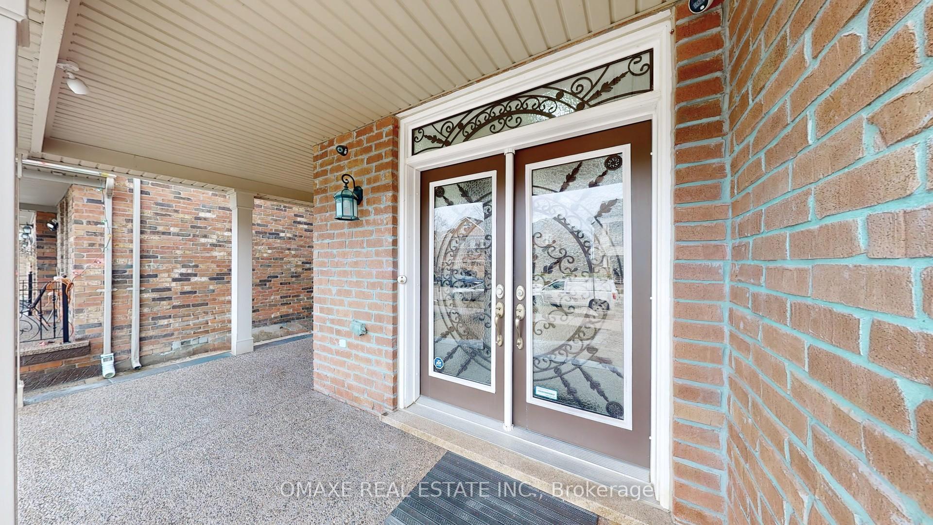 Photo 3 of 218 Bonnieglen Farm Boulevard, Caledon, Rural Caledon — HOMEH