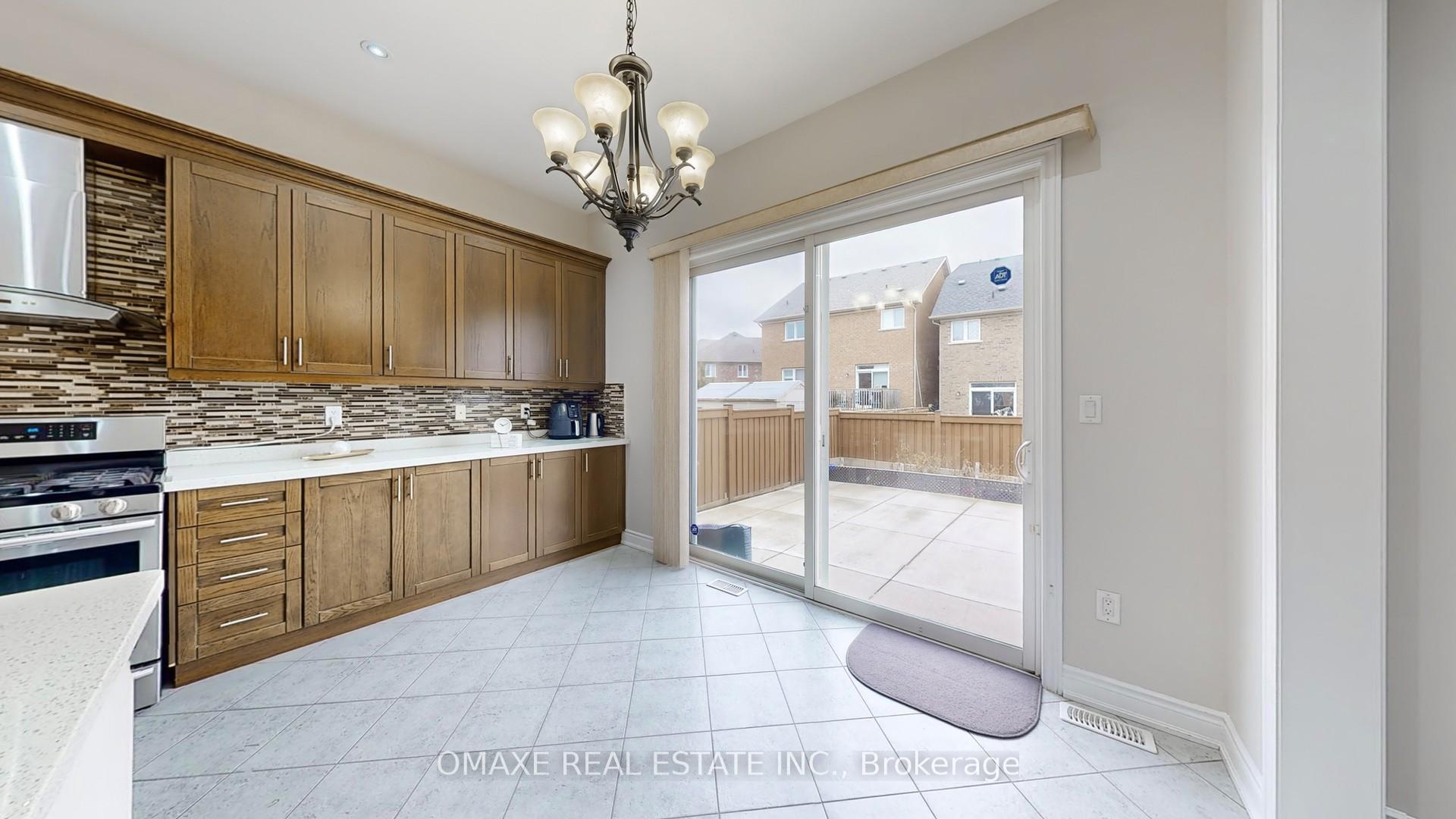 Photo 22 of 218 Bonnieglen Farm Boulevard, Caledon, Rural Caledon — HOMEH