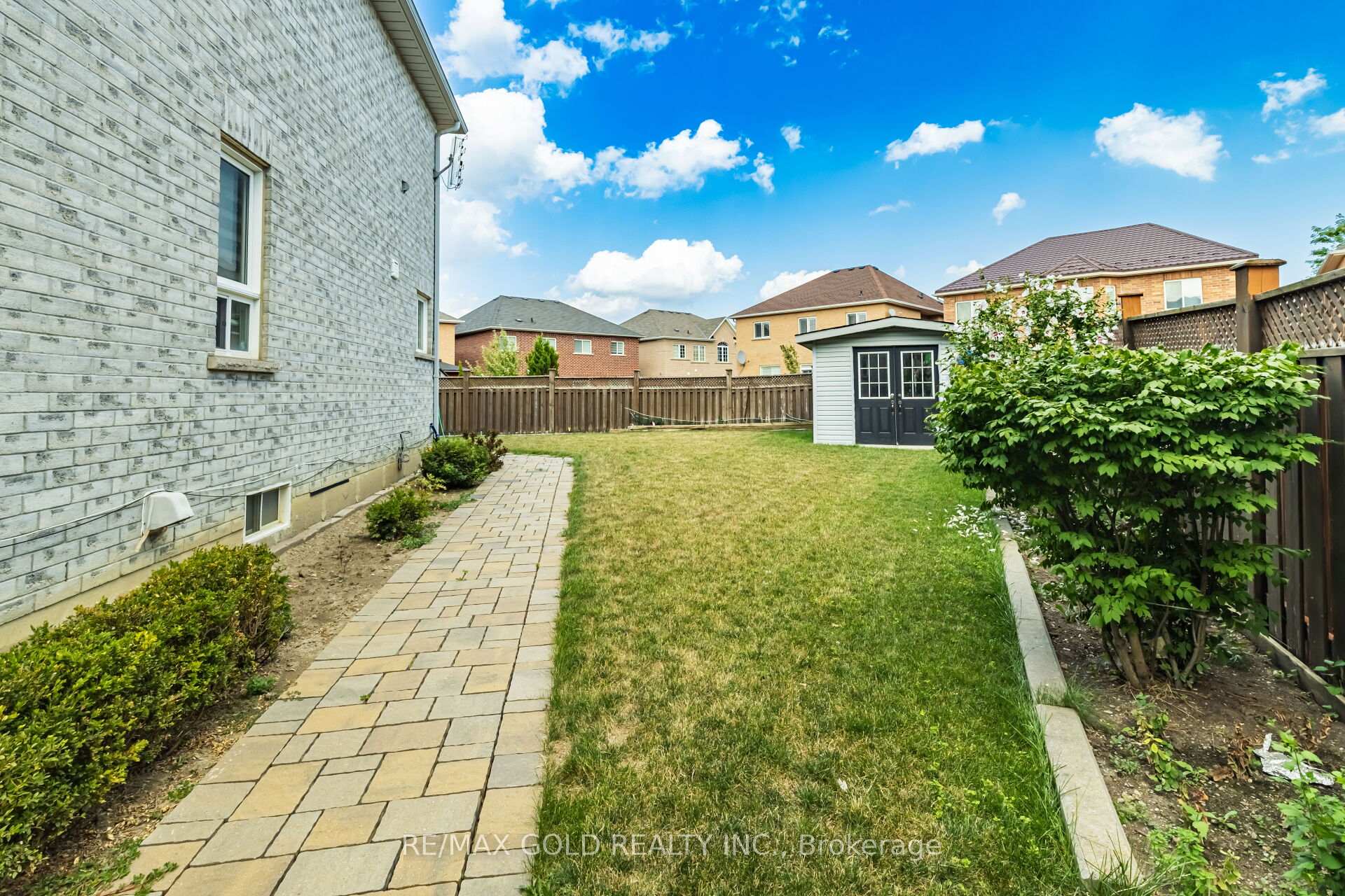 Photo 47 of 15 smoothrock Trail, Brampton, Sandringham-Wellington — HOMEH