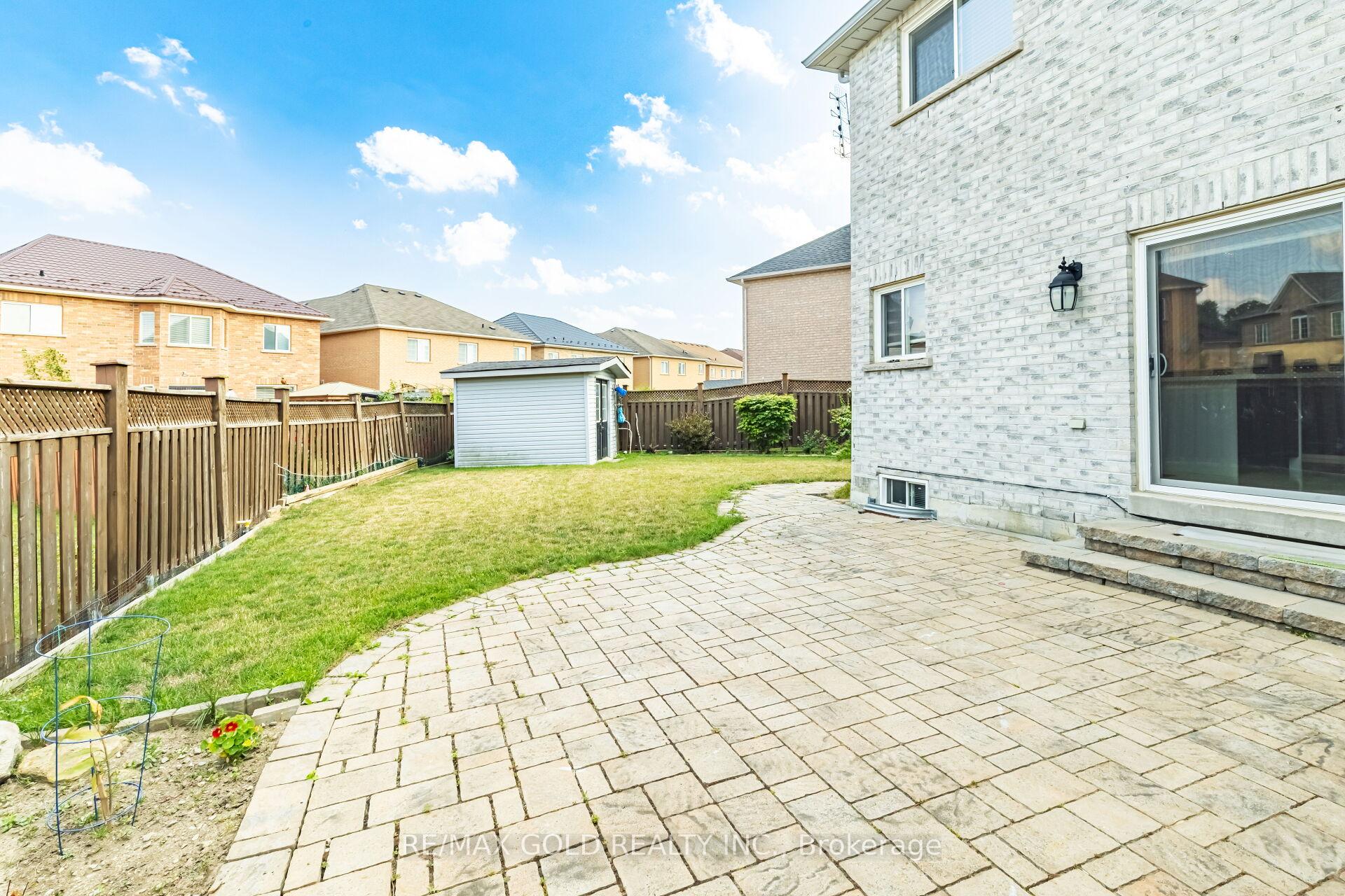 Photo 49 of 15 smoothrock Trail, Brampton, Sandringham-Wellington — HOMEH