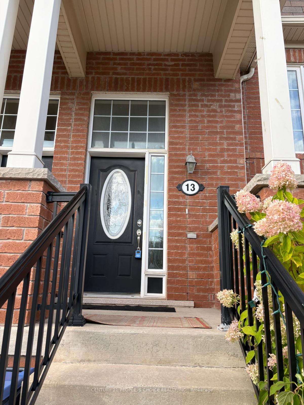 Photo 3 of 13 Betterton Crescent, Brampton, Northwest Brampton — HOMEH