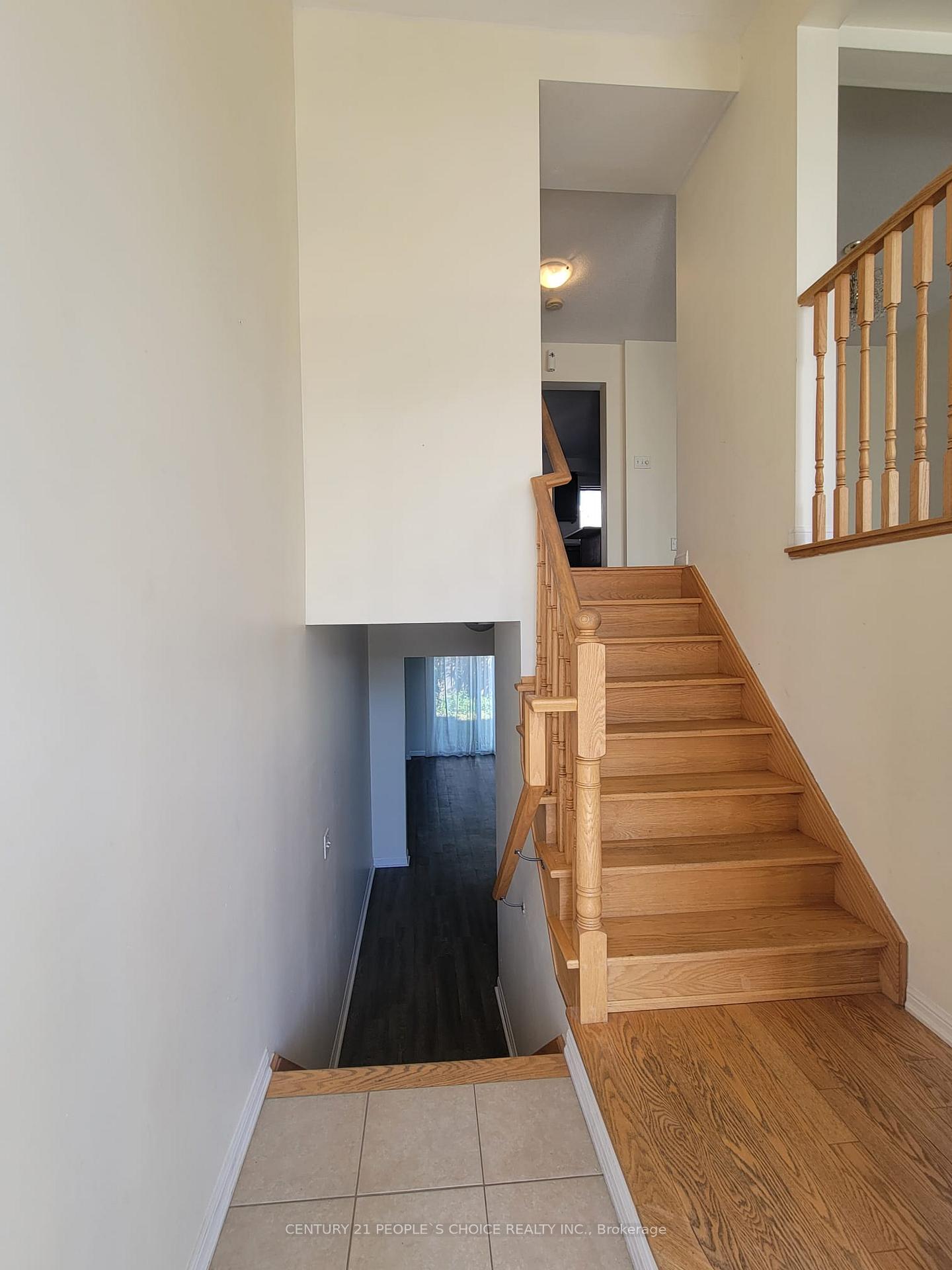Photo 4 of 13 Betterton Crescent, Brampton, Northwest Brampton — HOMEH