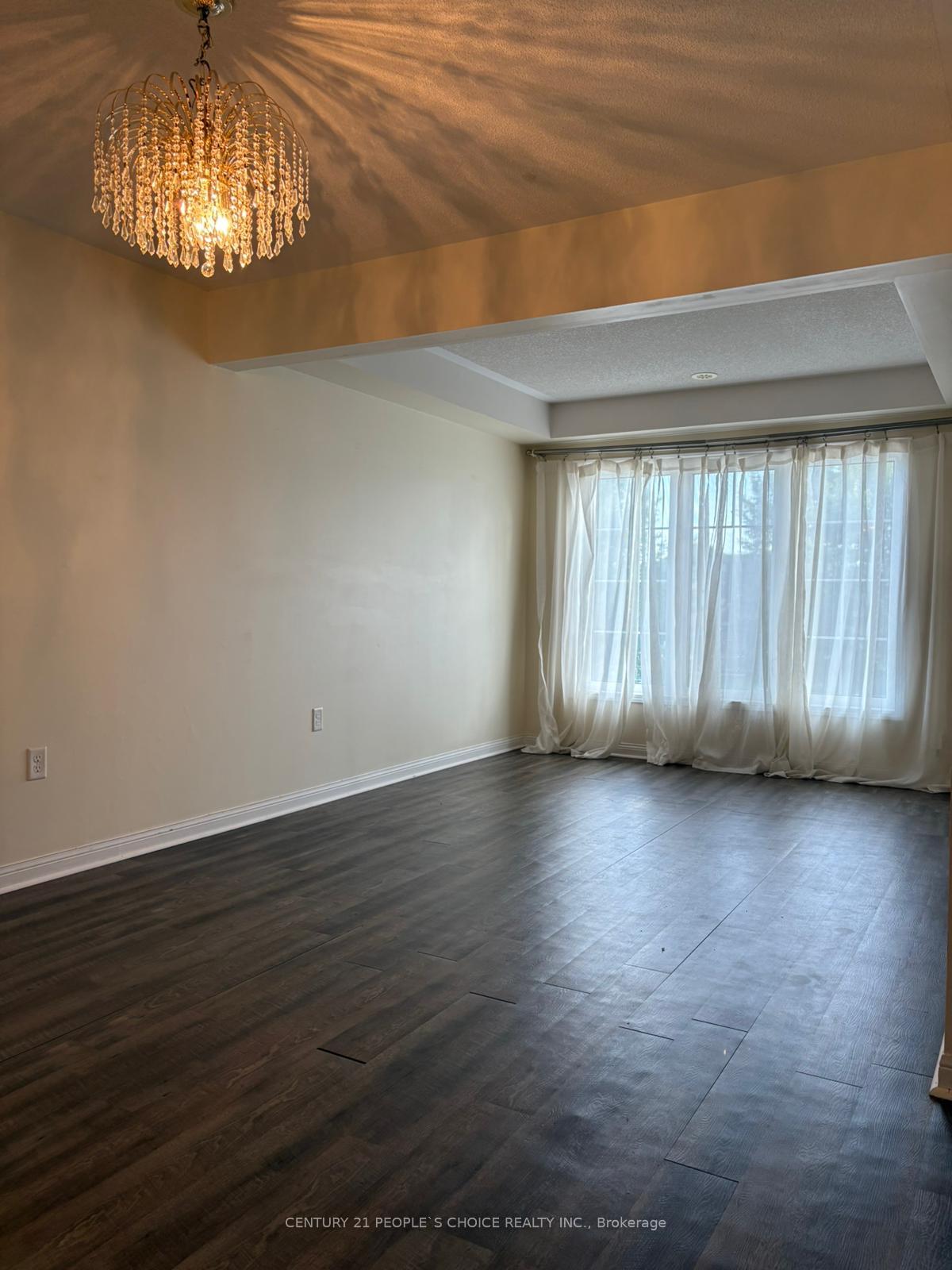 Photo 8 of 13 Betterton Crescent, Brampton, Northwest Brampton — HOMEH