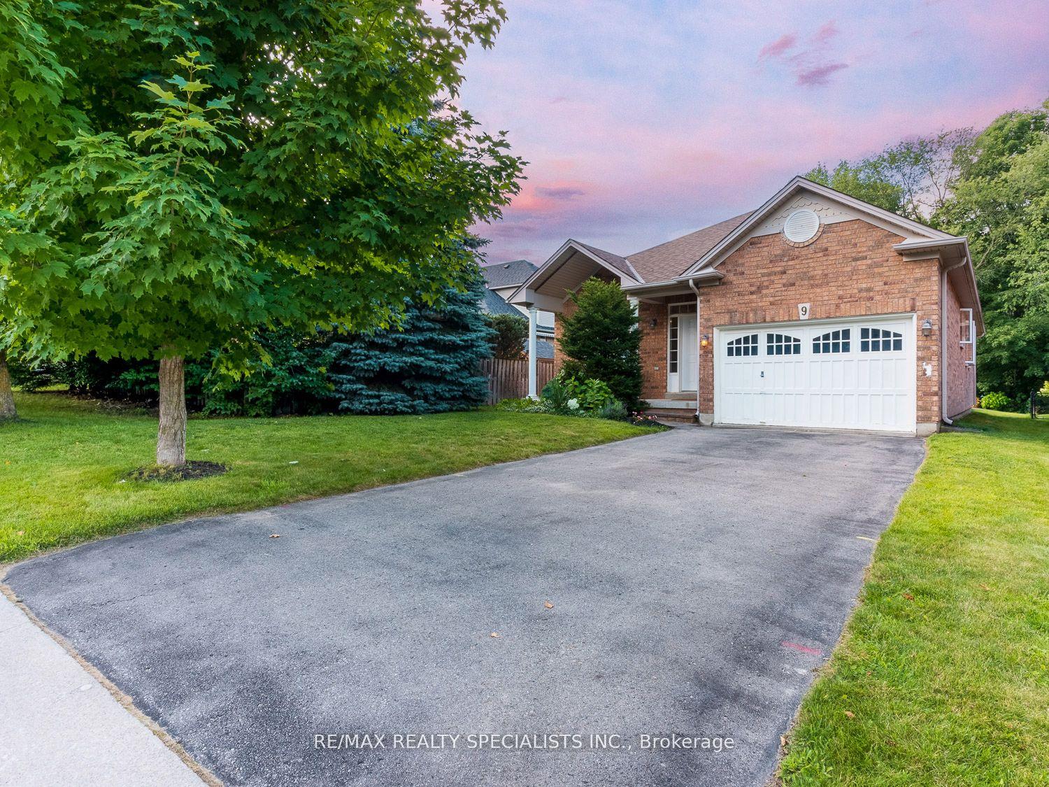 Photo 3 of 9 Putney Road, Caledon, Caledon East — HOMEH