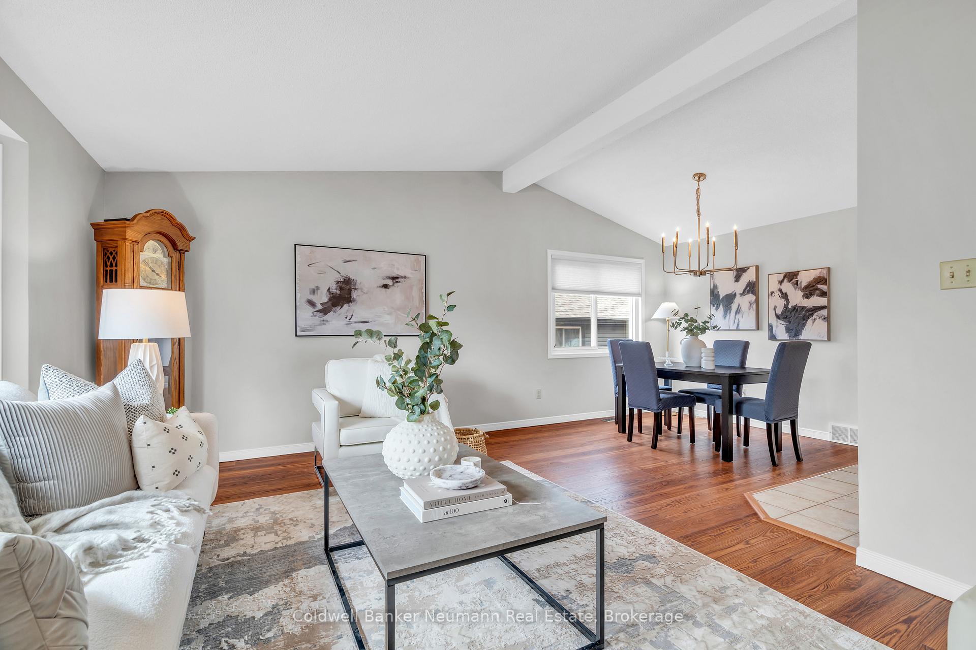 Photo 10 of 22 Celia Crescent, Guelph, Dovercliffe Park/Old University — HOMEH