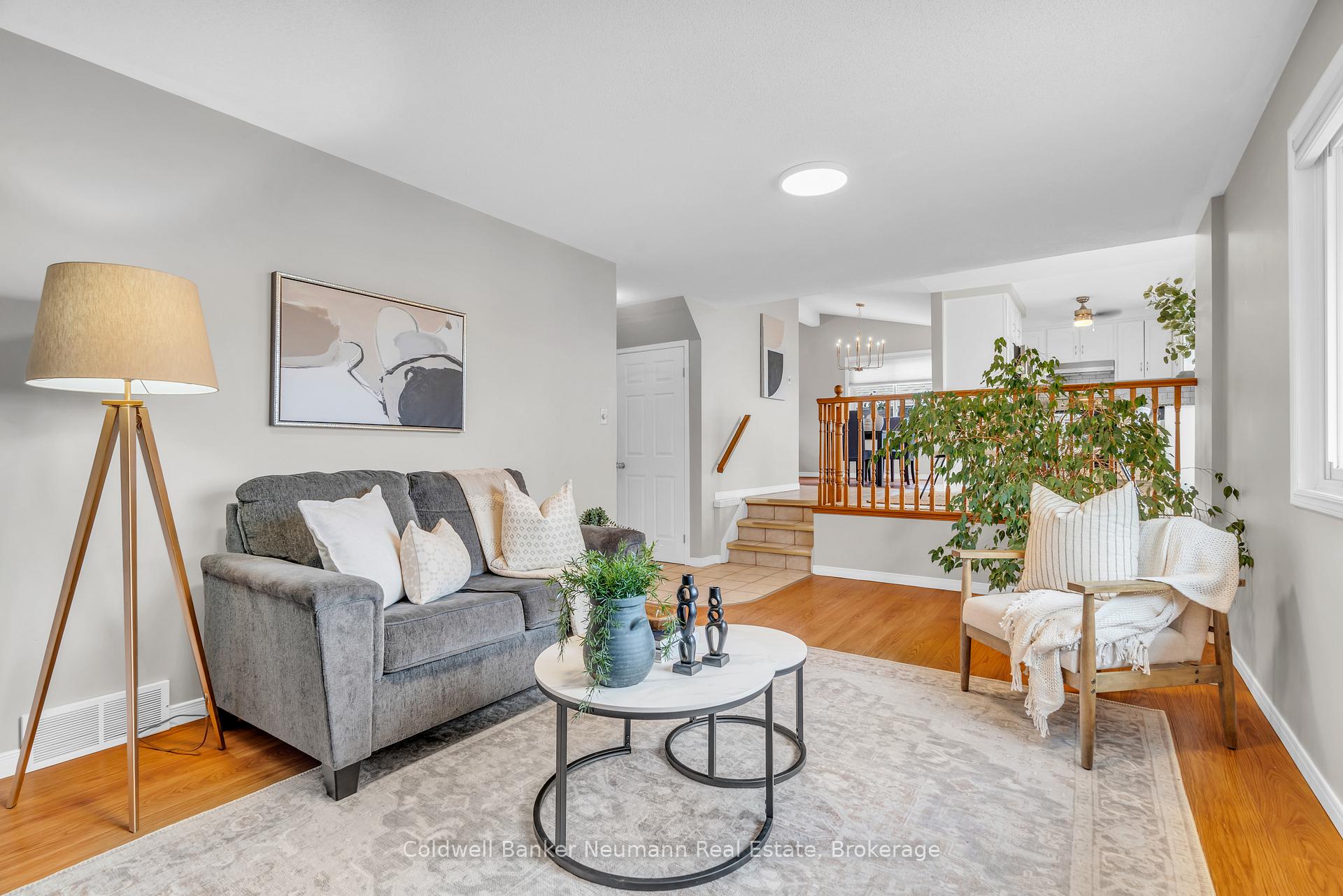 Photo 18 of 22 Celia Crescent, Guelph, Dovercliffe Park/Old University — HOMEH