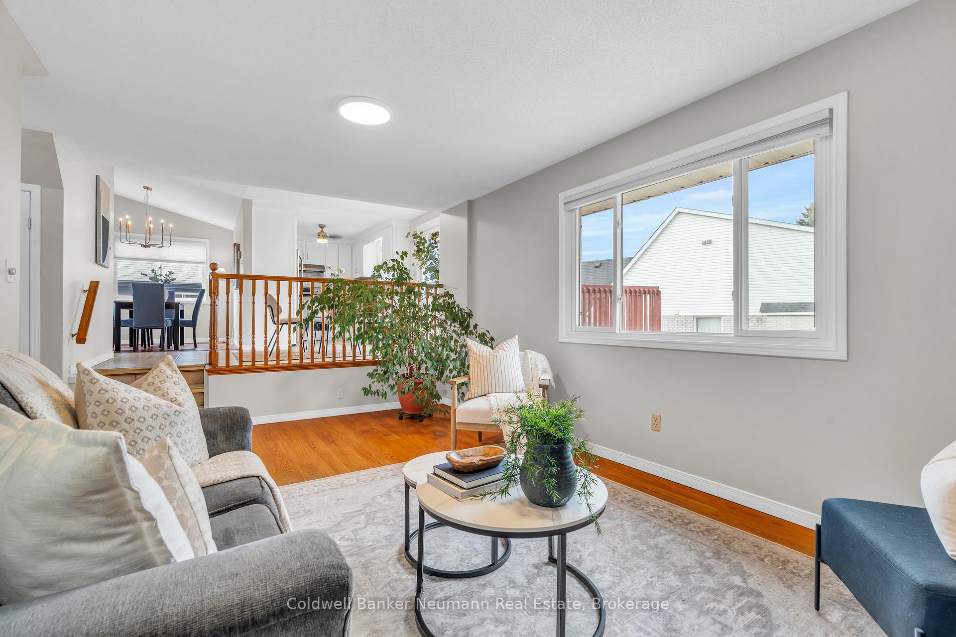 Photo 19 of 22 Celia Crescent, Guelph, Dovercliffe Park/Old University — HOMEH