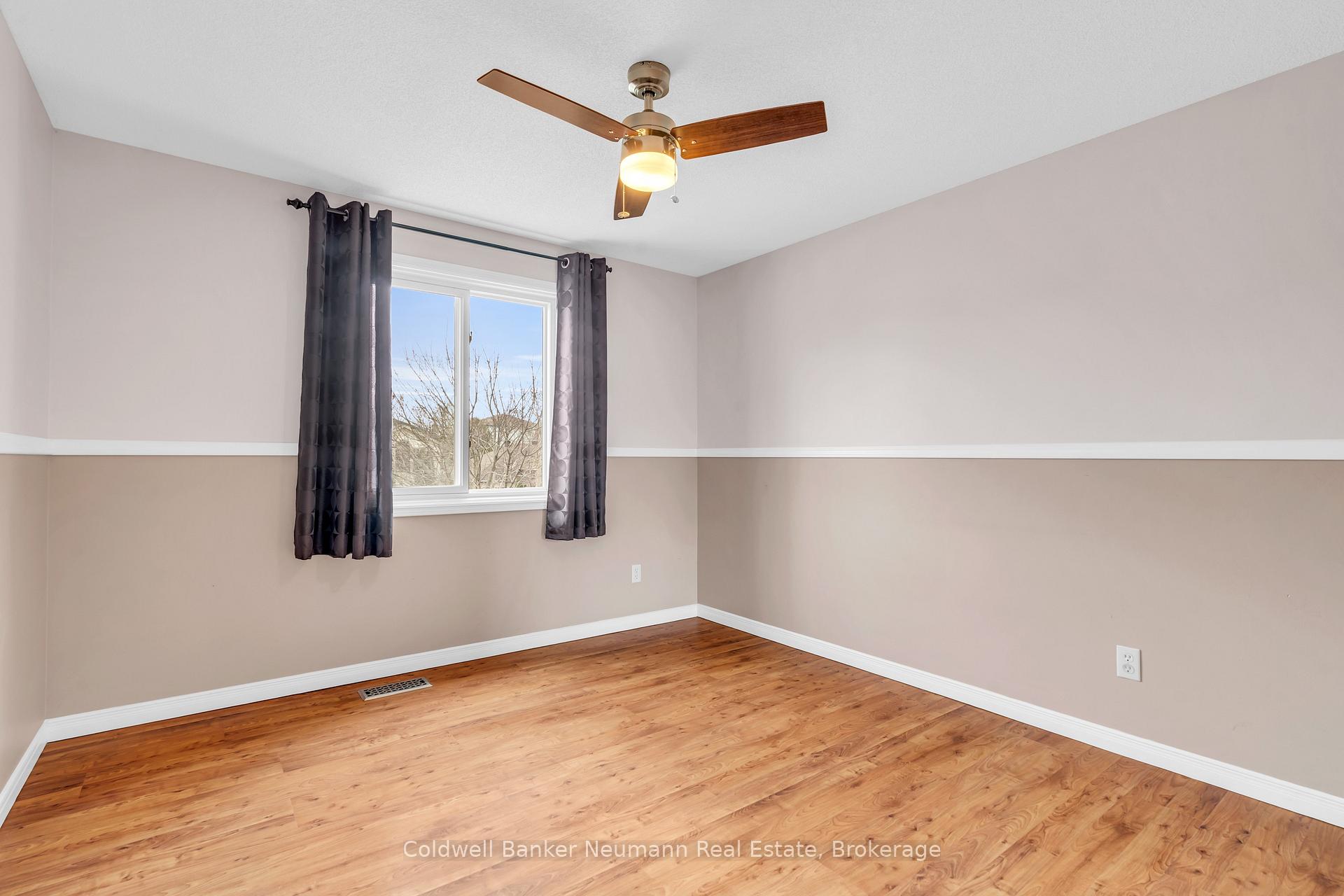 Photo 24 of 22 Celia Crescent, Guelph, Dovercliffe Park/Old University — HOMEH