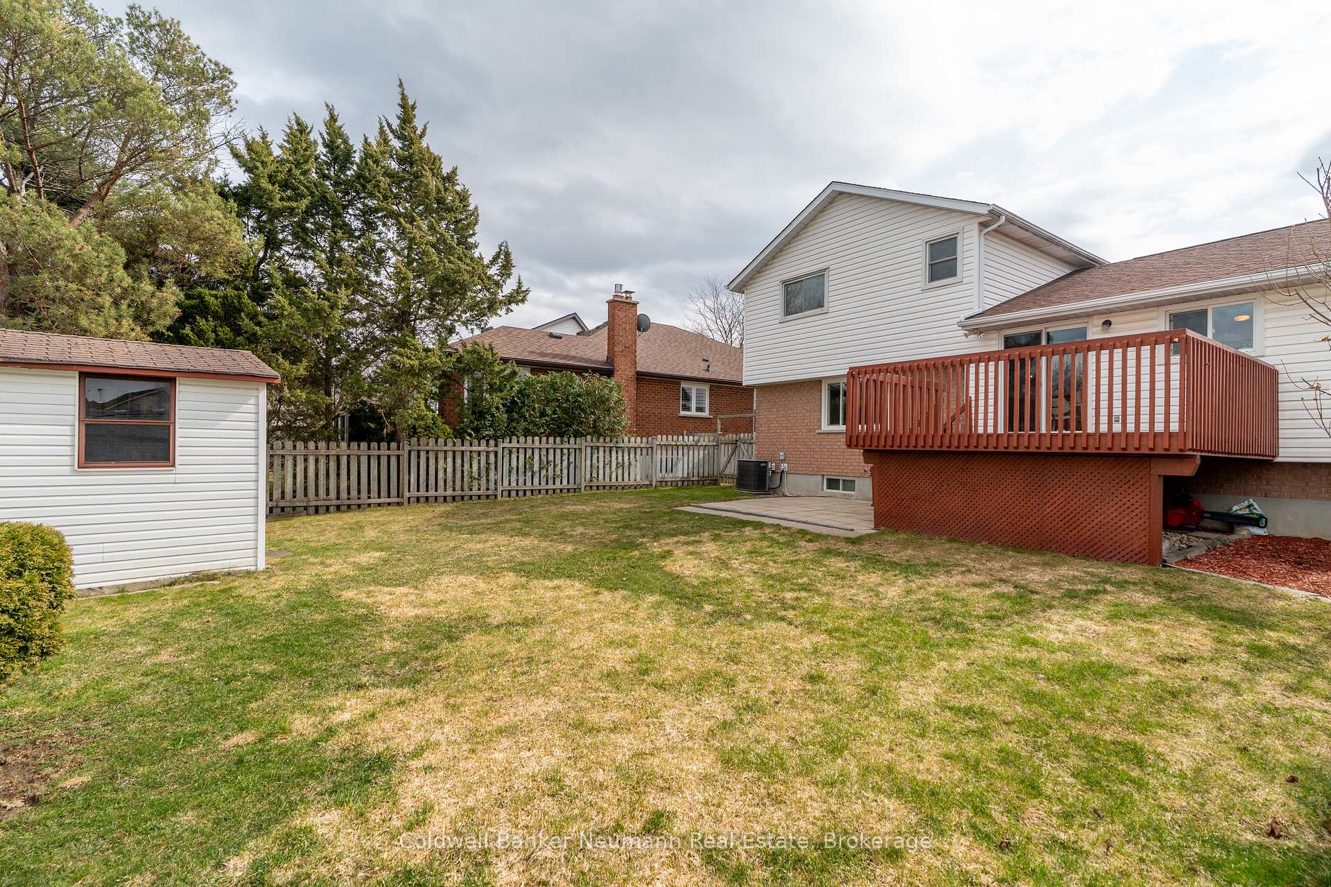 Photo 39 of 22 Celia Crescent, Guelph, Dovercliffe Park/Old University — HOMEH
